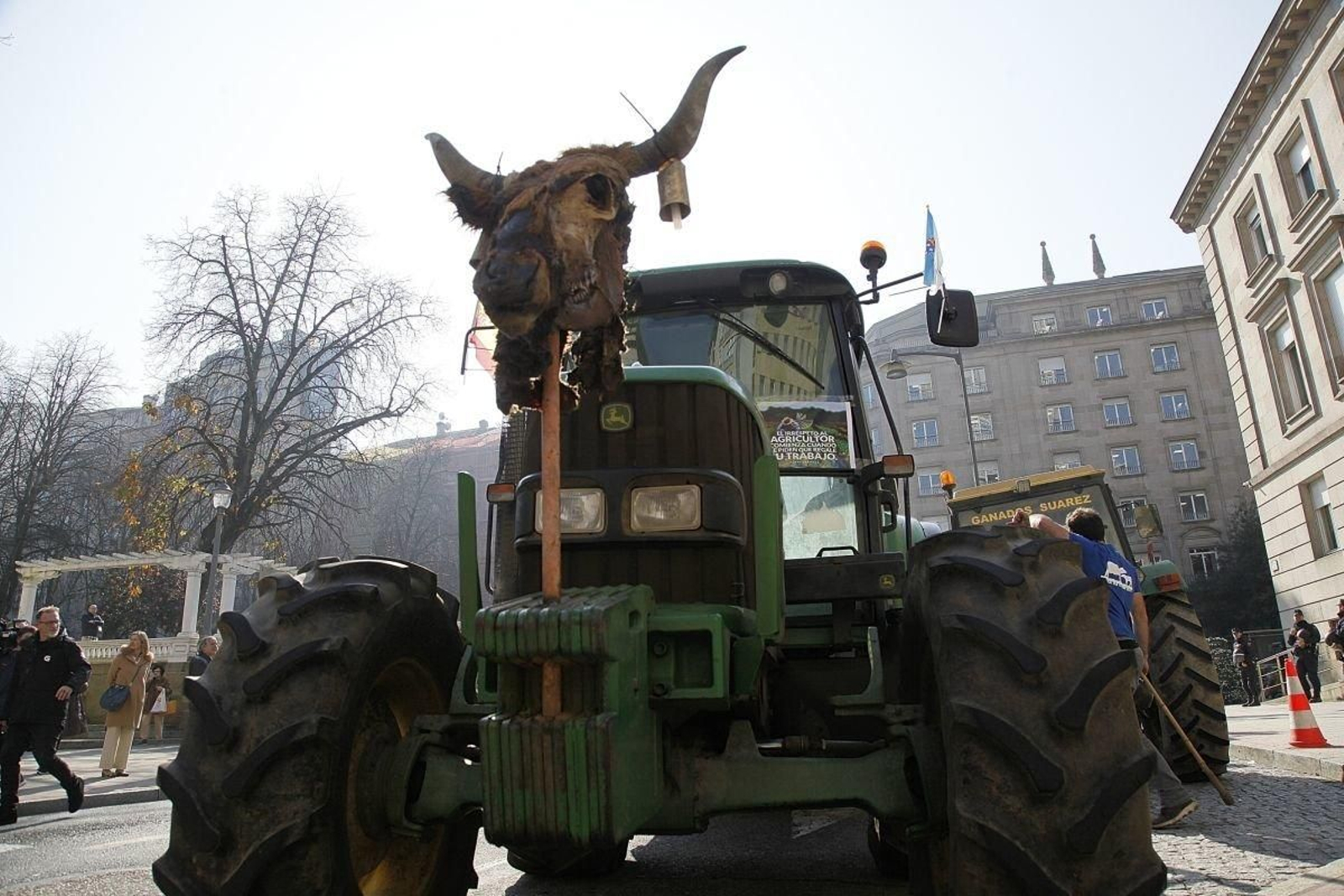 Los tractores tomaron ayer las calles del centro de Ourense durante su protesta.