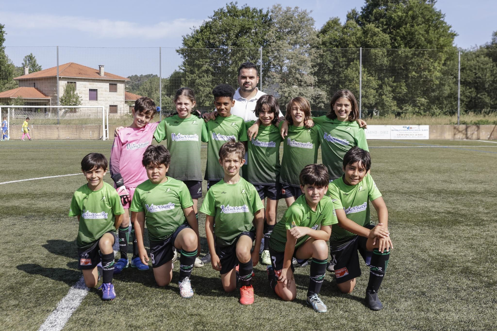 Galería | La base del fútbol ourensano se da cita en el Vila Maceda