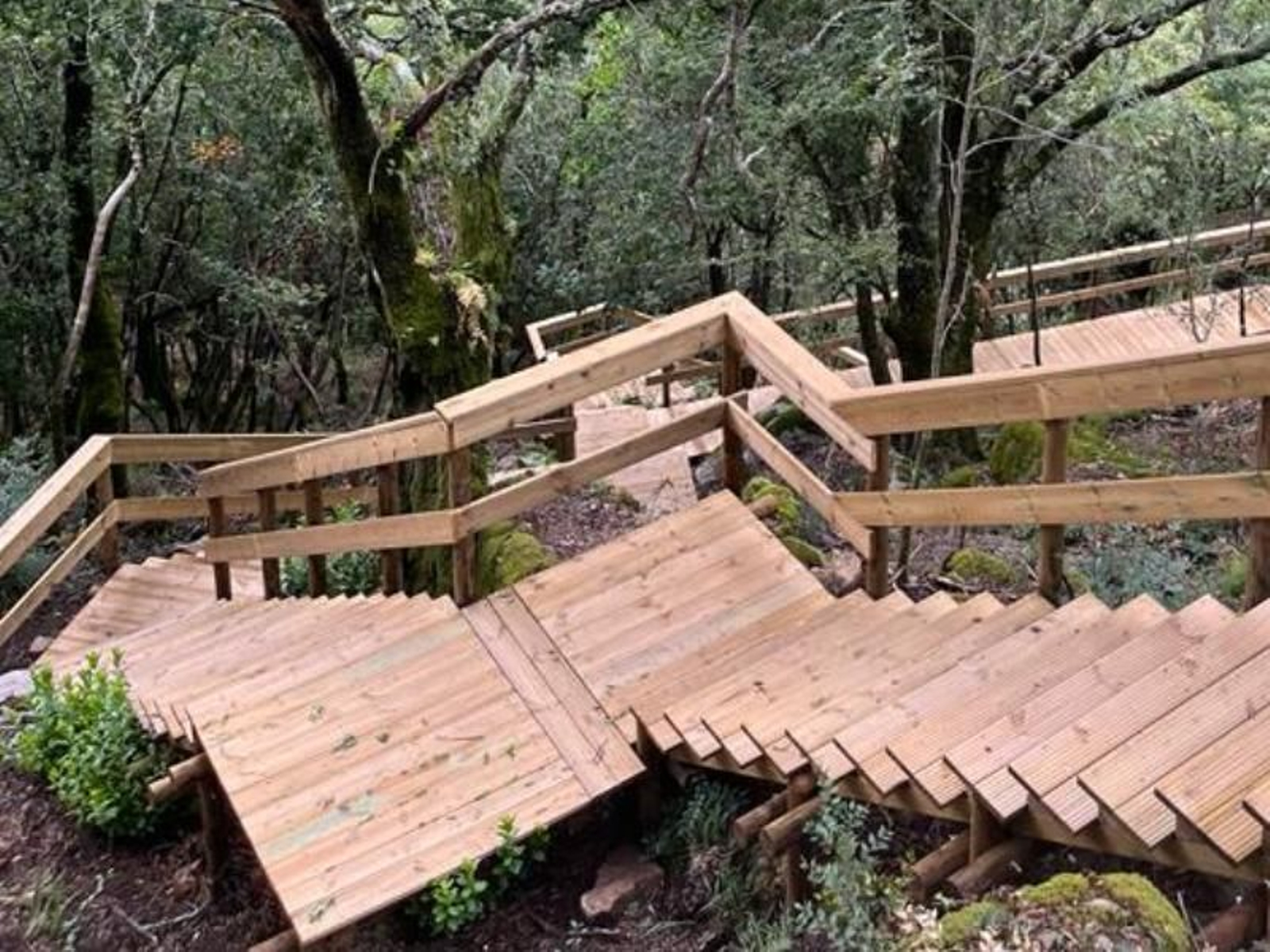 Un ruta hasta el Pozo da Seima, en Lobios