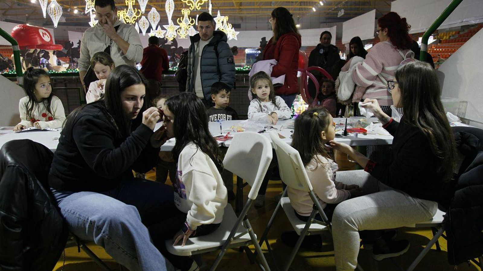 Un obradoiro de maquillaxe na primeira planta do pazo.