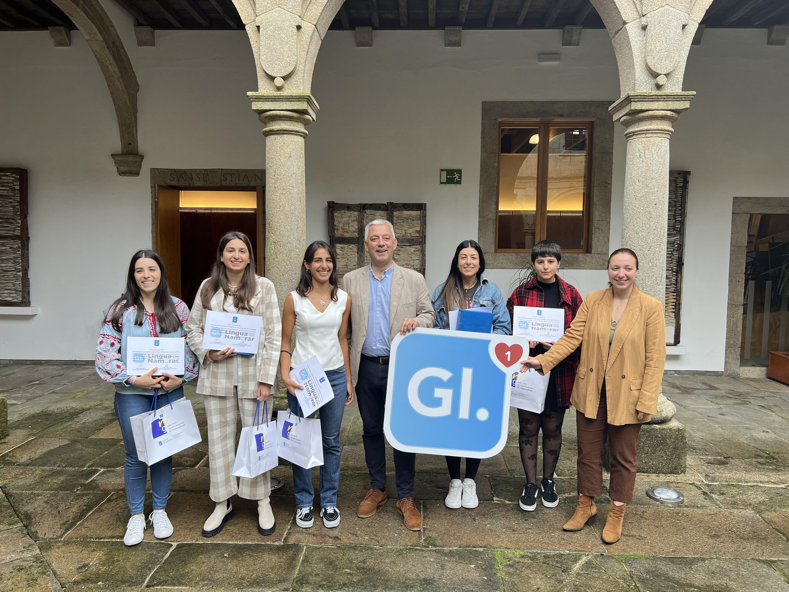 Los ganadores de todas las categorías del certamen Lingua de Namorar