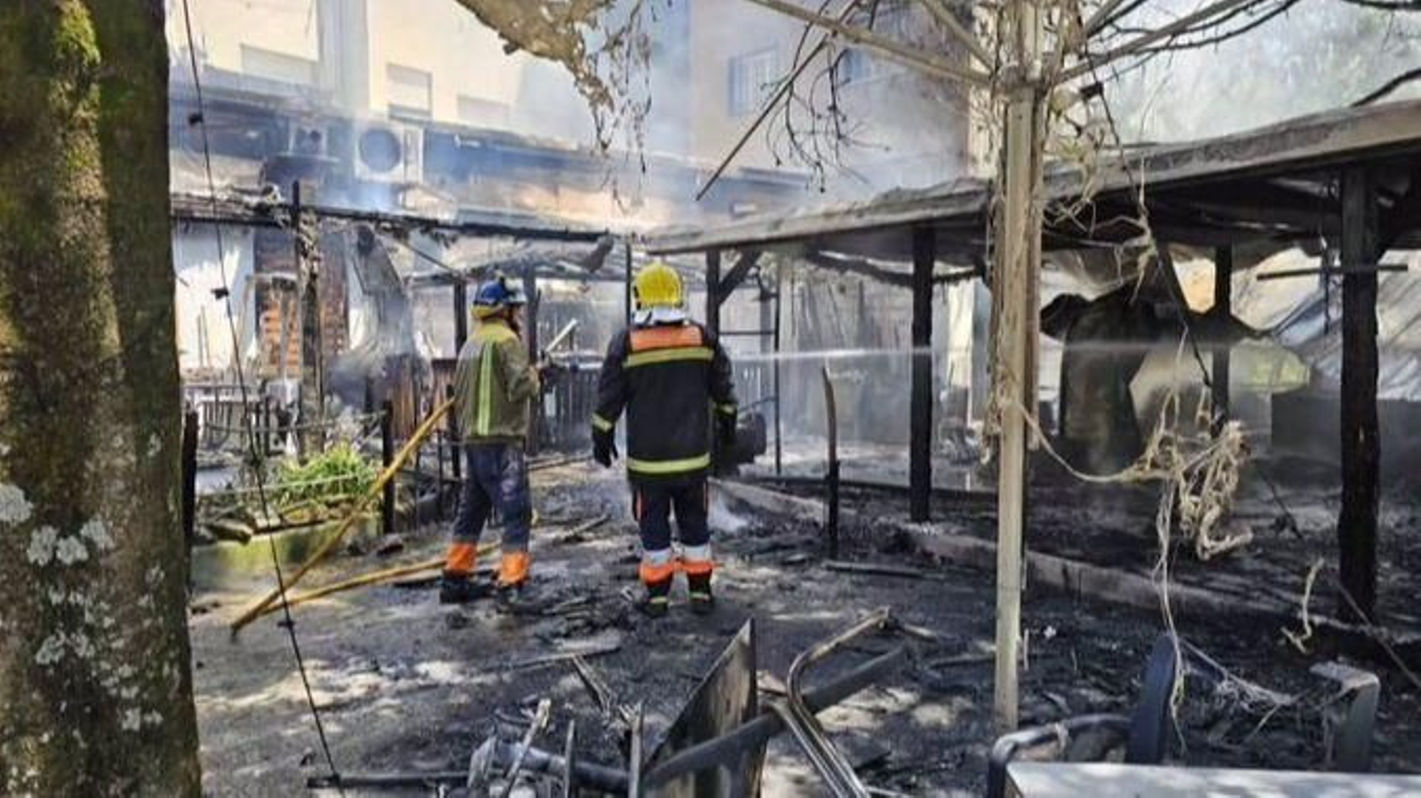 Incendio en Caldas de Reis