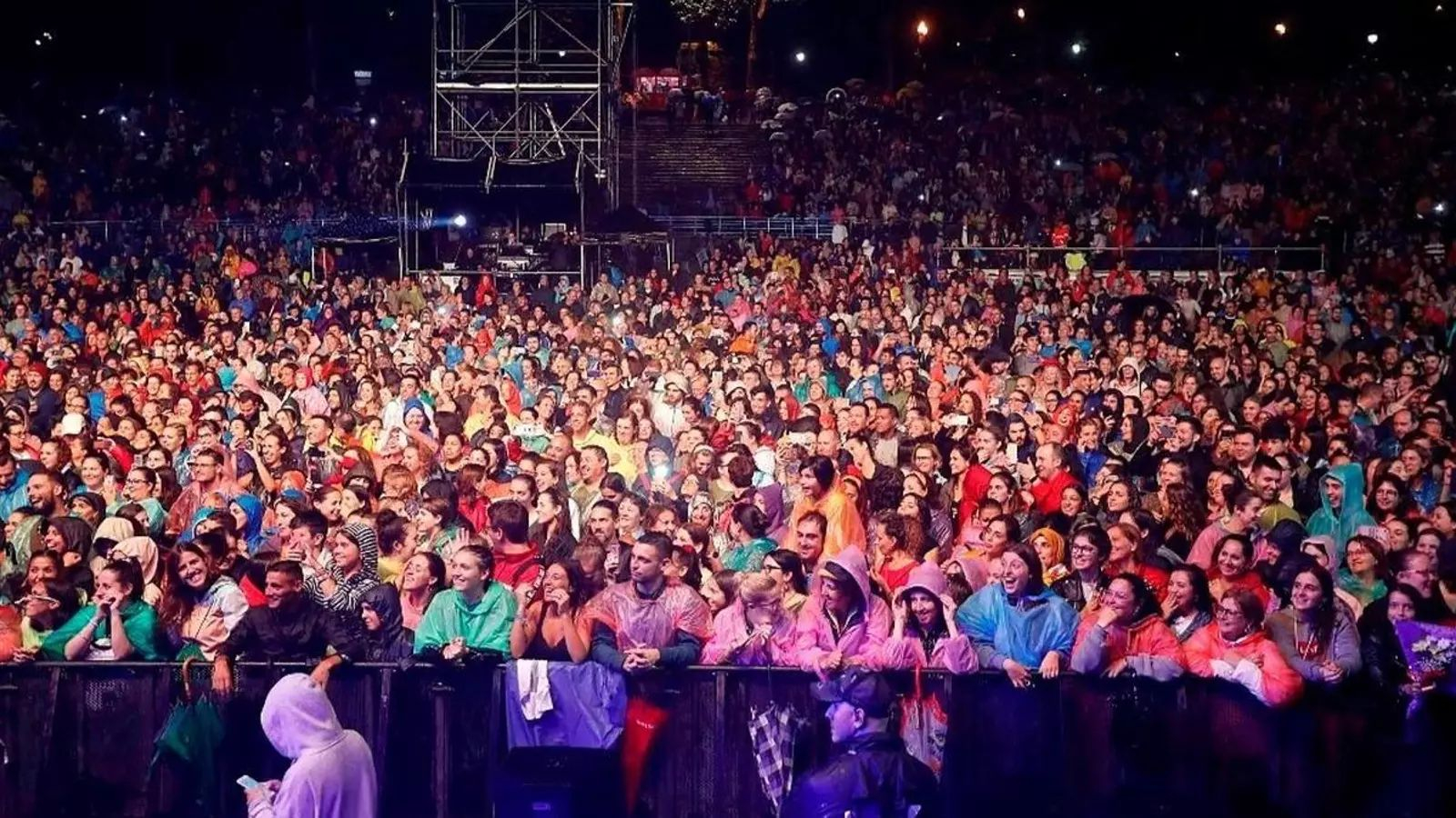 Público en un concierto de Castrelos.