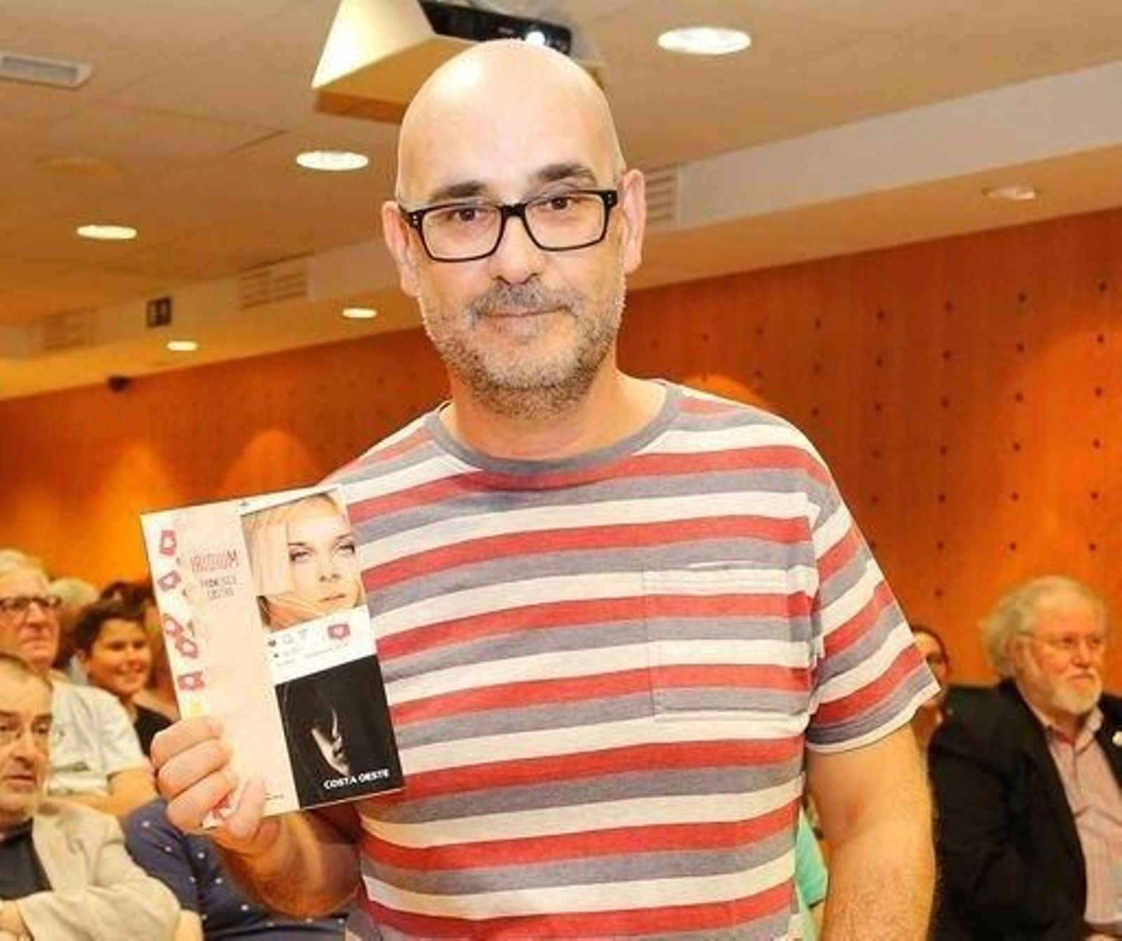 Francisco Castro, onte, na presentación do seu libro.