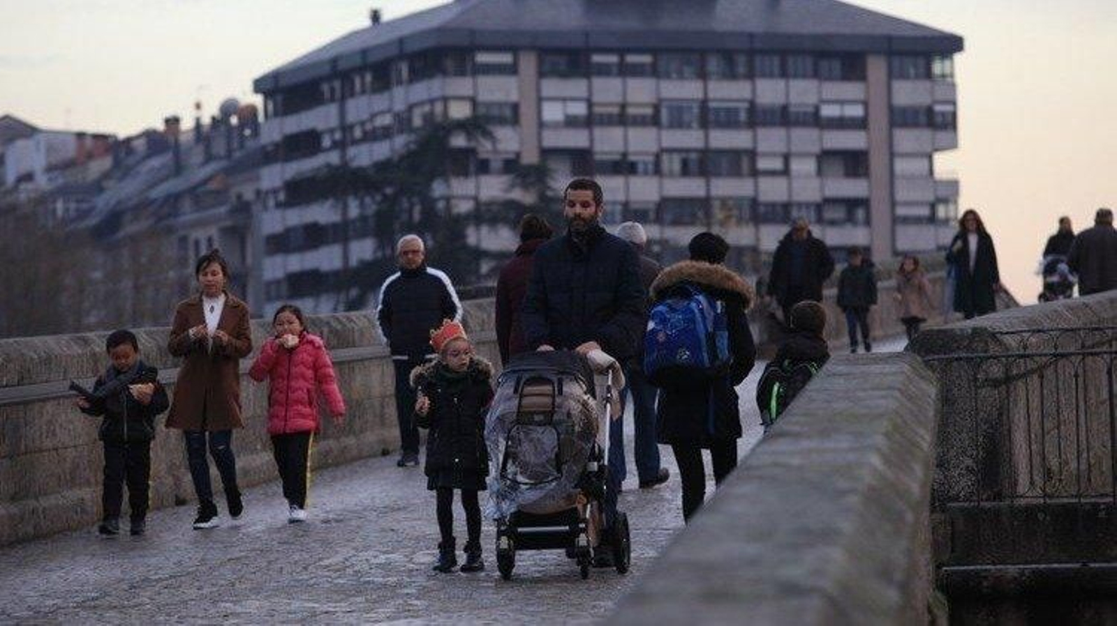 Ourense registró casi cuatro veces menos nacimientos que fallecimientos en 2023.