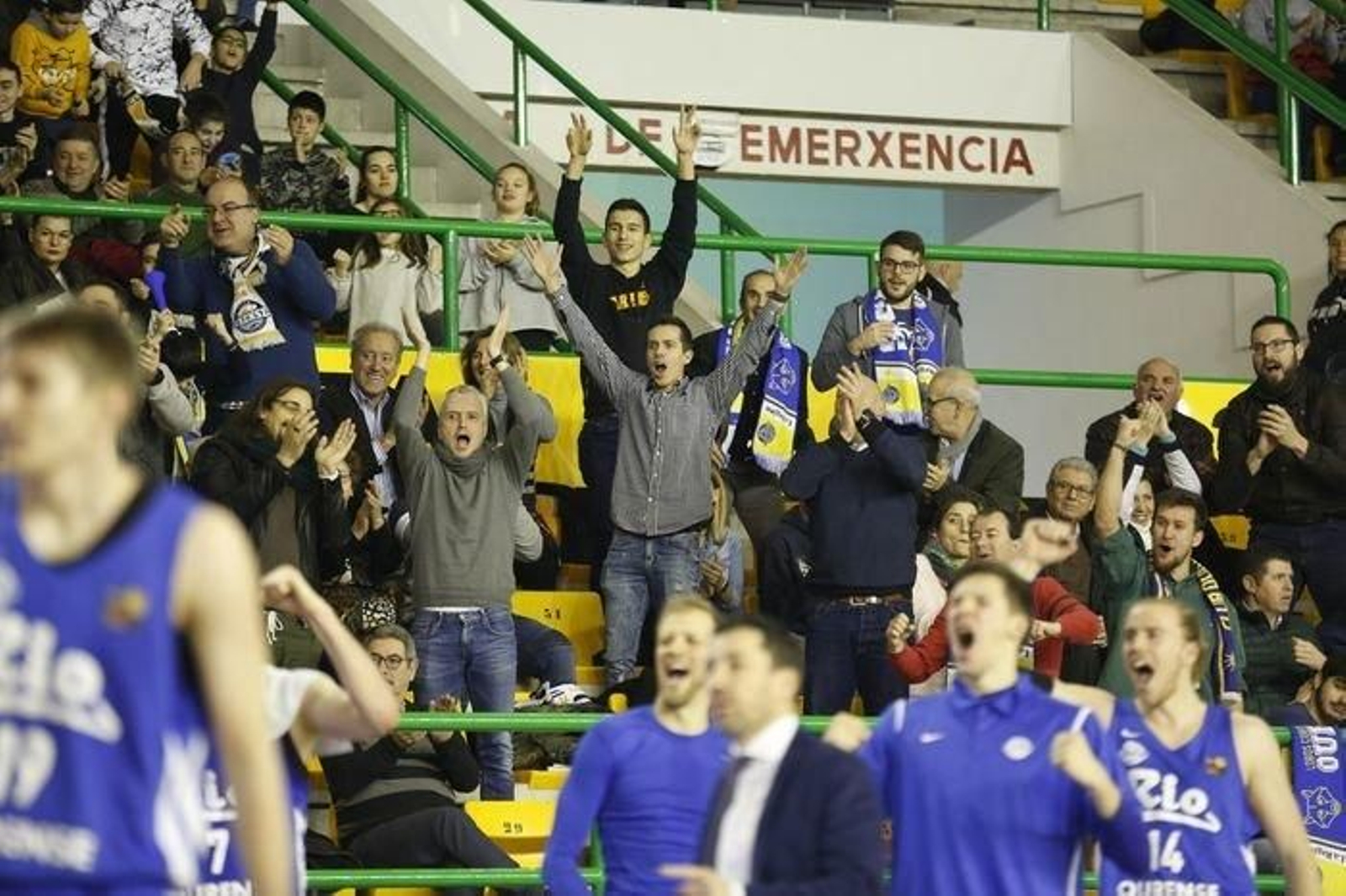 La afición en el partido de Leb Oro entre el Ourense Río y el Huesca.