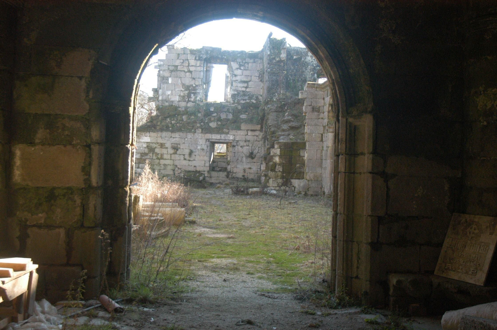 Imagen de una zona del monasterio de Melón, que será objeto de una amplia rehabilitación.