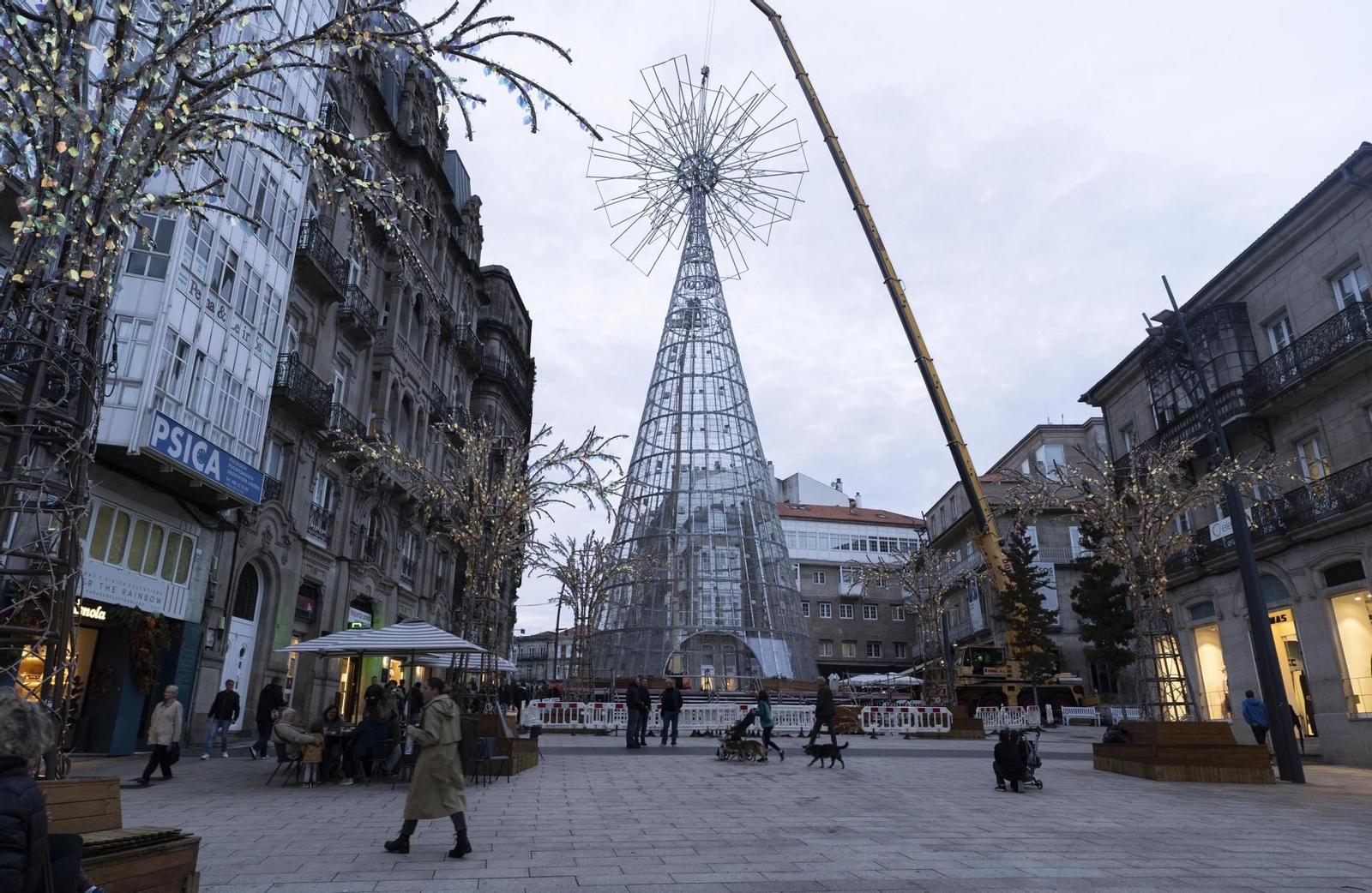 El árbol de Navidad de este año en Porta do Sol.