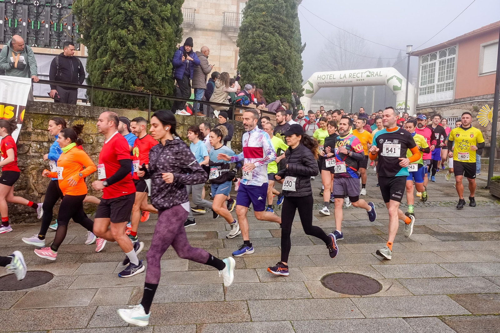 Galería | La carrera contra el cáncer 2026 de Mos reúne a casi 300 atletas
