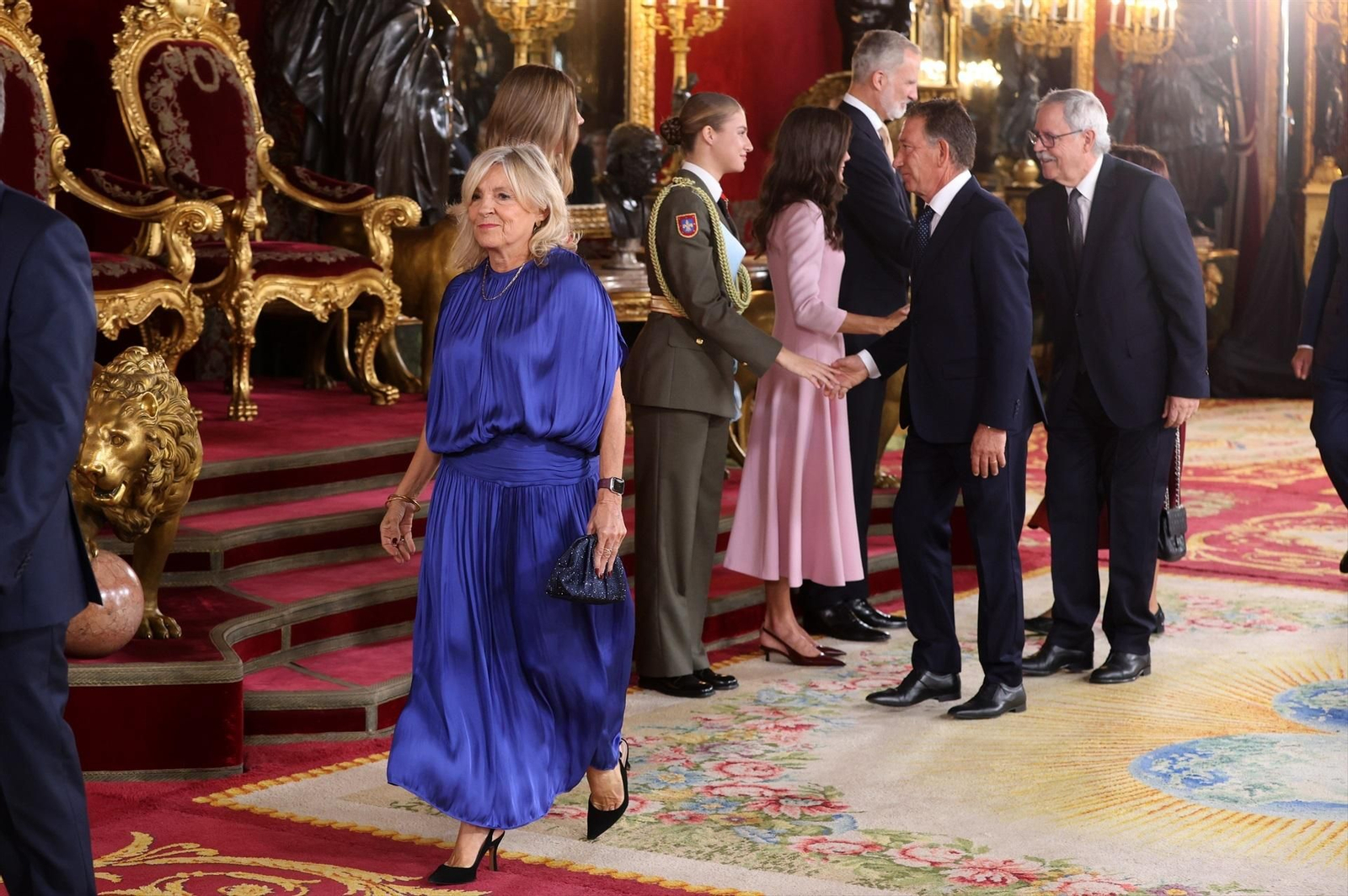 Galería | Los reyes, la princesa Leonor y la infanta Sofía presiden la recepción del 12 de octubre