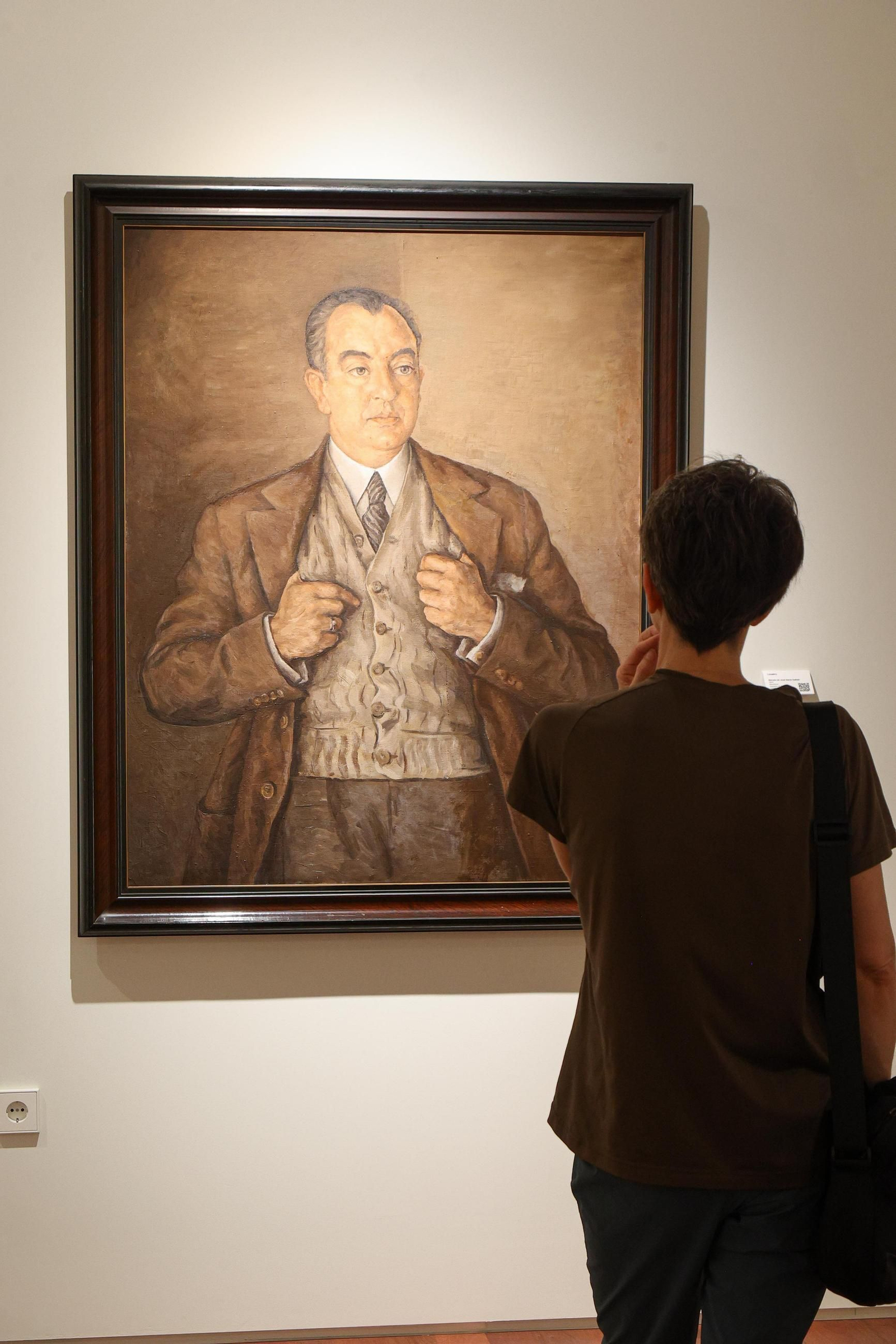 Galería | Casa das Artes acoge 70 obras de fondos municipales
