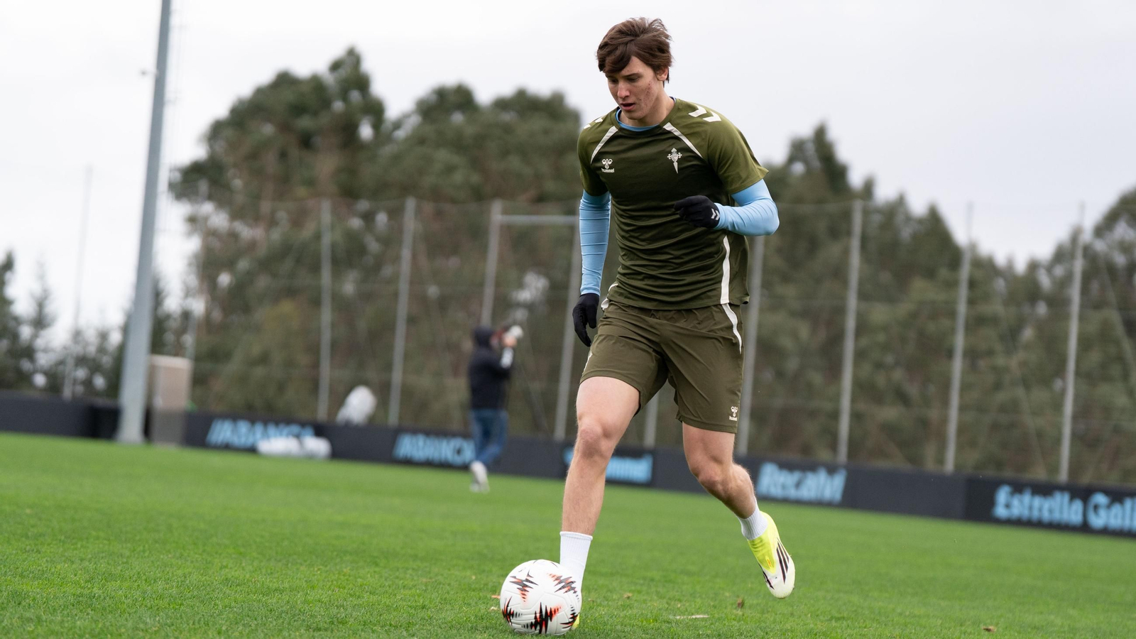 Fer López ya entrenó ayer con el Celta para intentar estar hoy en la Europa League.