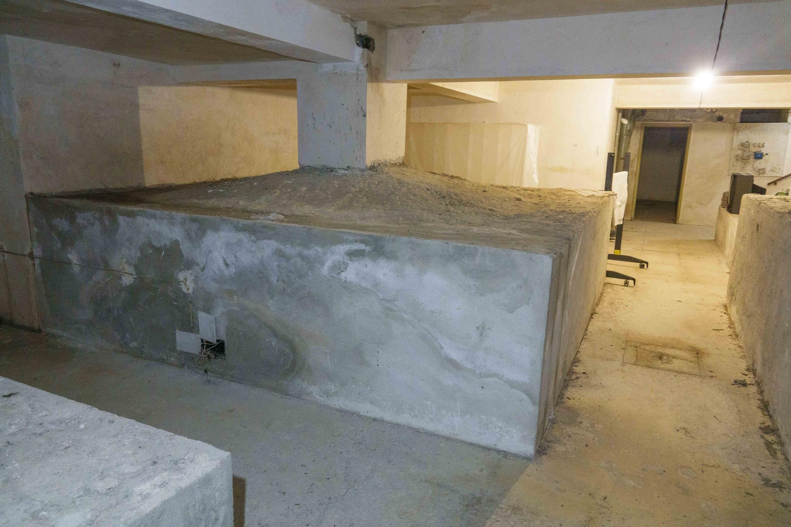 Galería | El interior del búnker nuclear que se esconde en O Castro