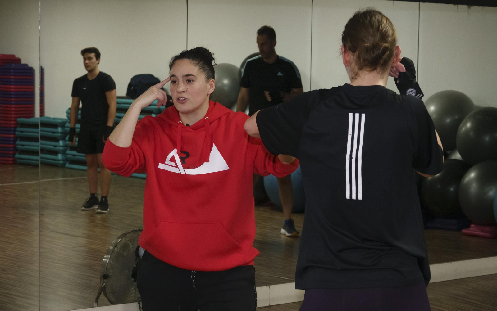 Galería | Así entrenan boxeo en el Gimnasio Arenal