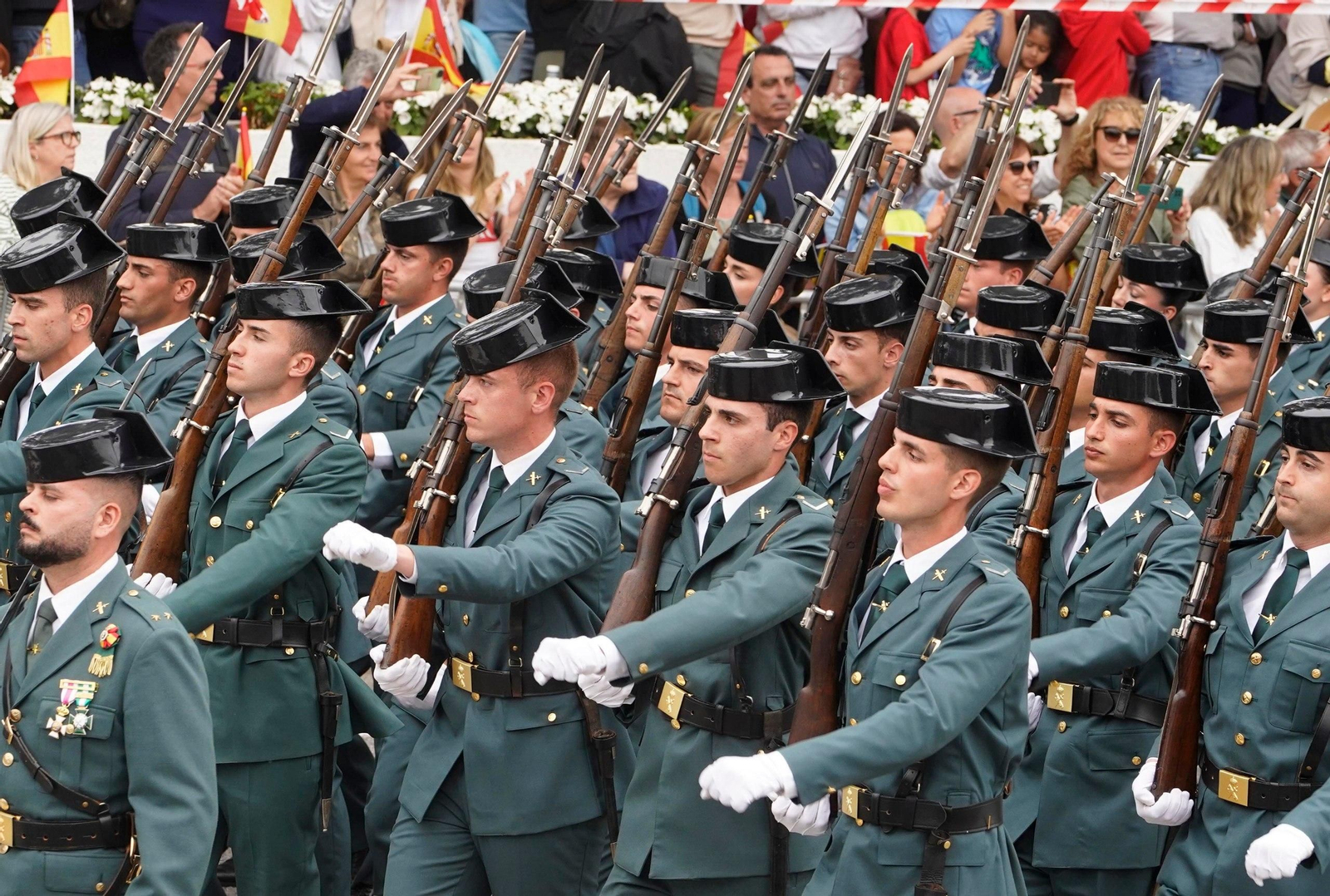 Galería | Las mejores imágenes del histórico Día de las Fuerzas Armadas en Vigo