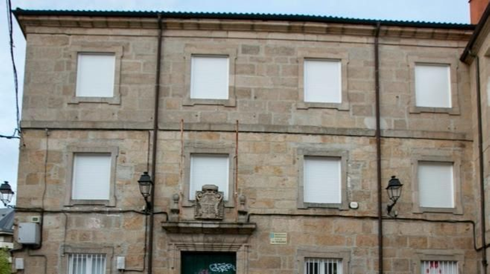 Fachada del CEIP As Mercedes.