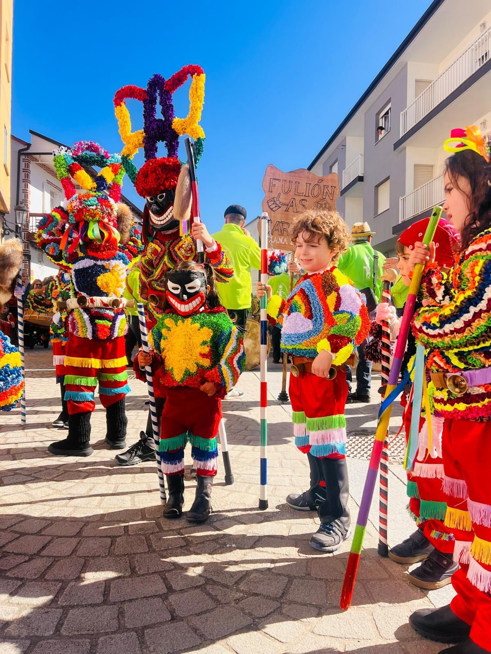 Galería | El desfile del Entroido de Viana do Bolo, en fotos