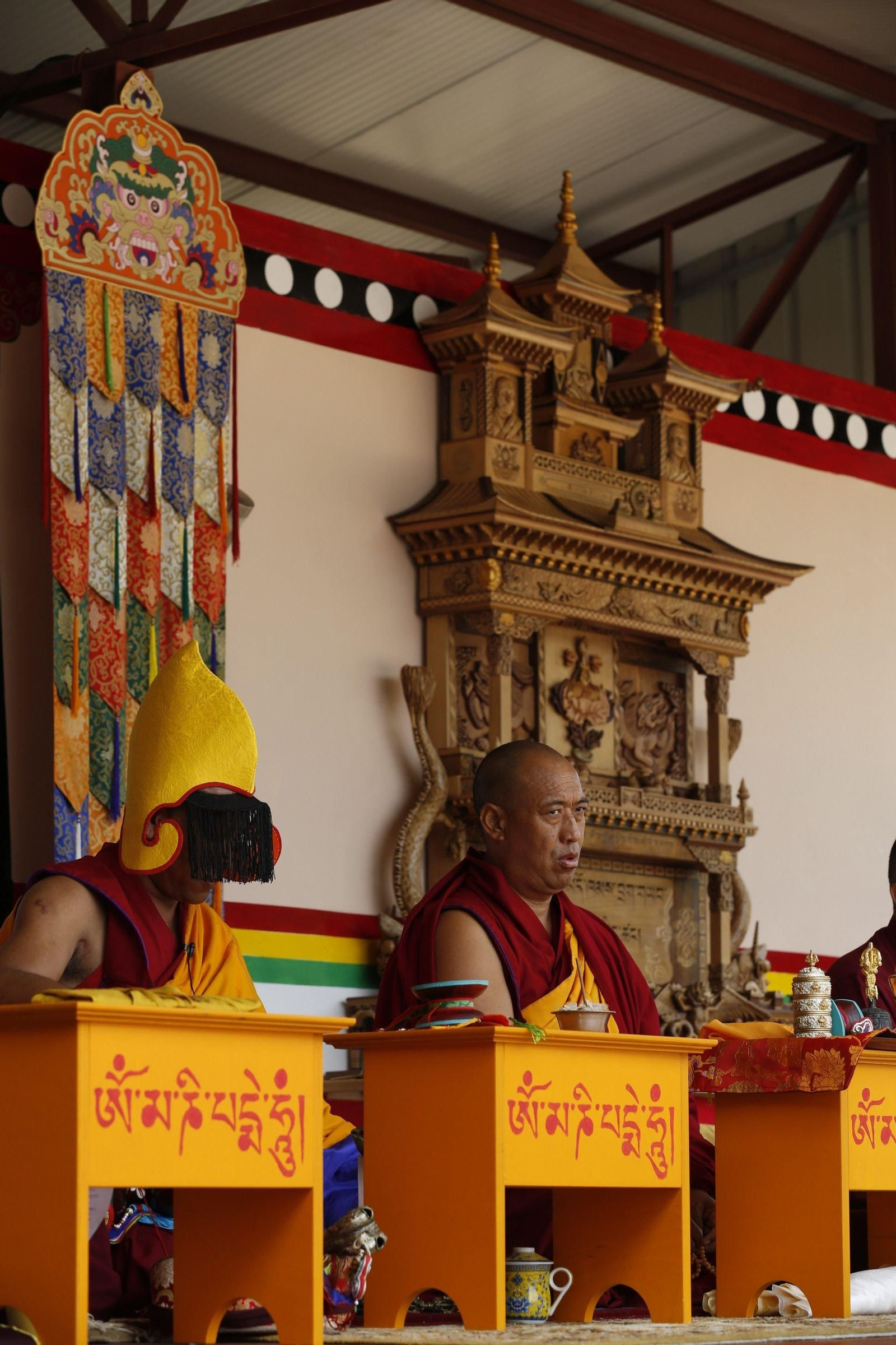 Inauguración do templo budista en Ventoselo