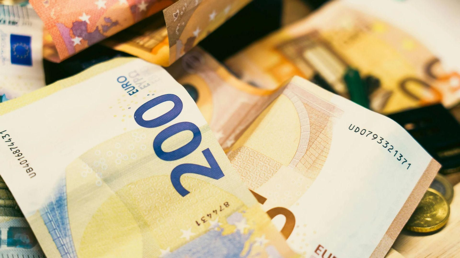 Dinero en efectivo.