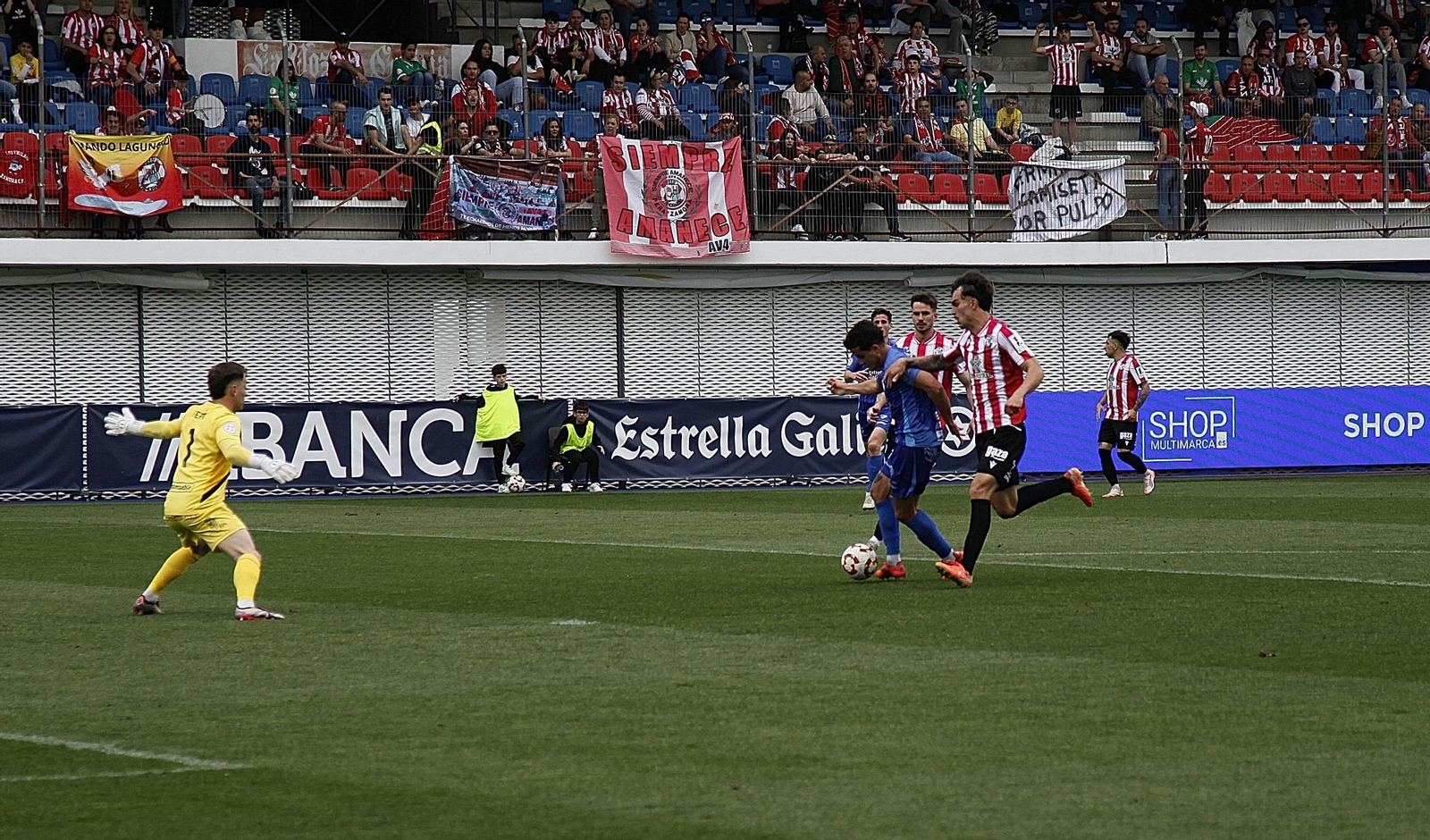 Galería | O Couto rugió ante un victorioso Ourense CF