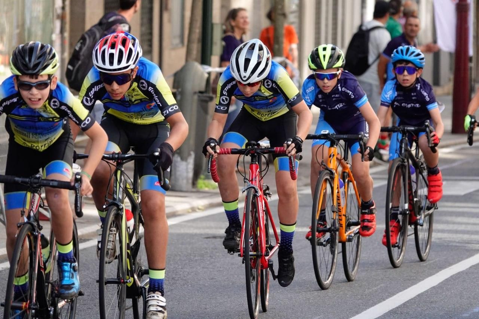 Gran Premio Ciclista de Teis. // Vicente Alonso