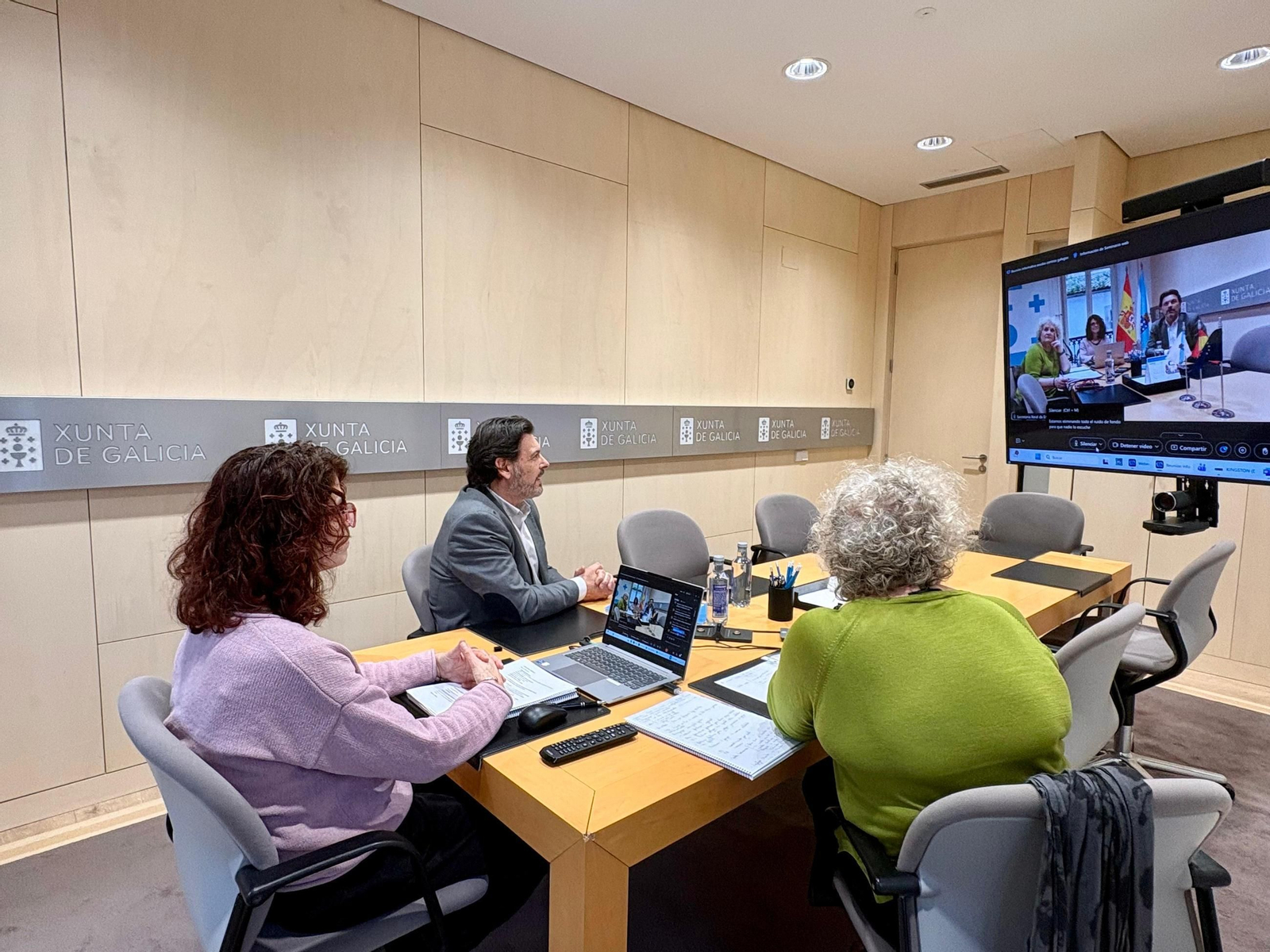 Reunión para informar sobre las ayudas