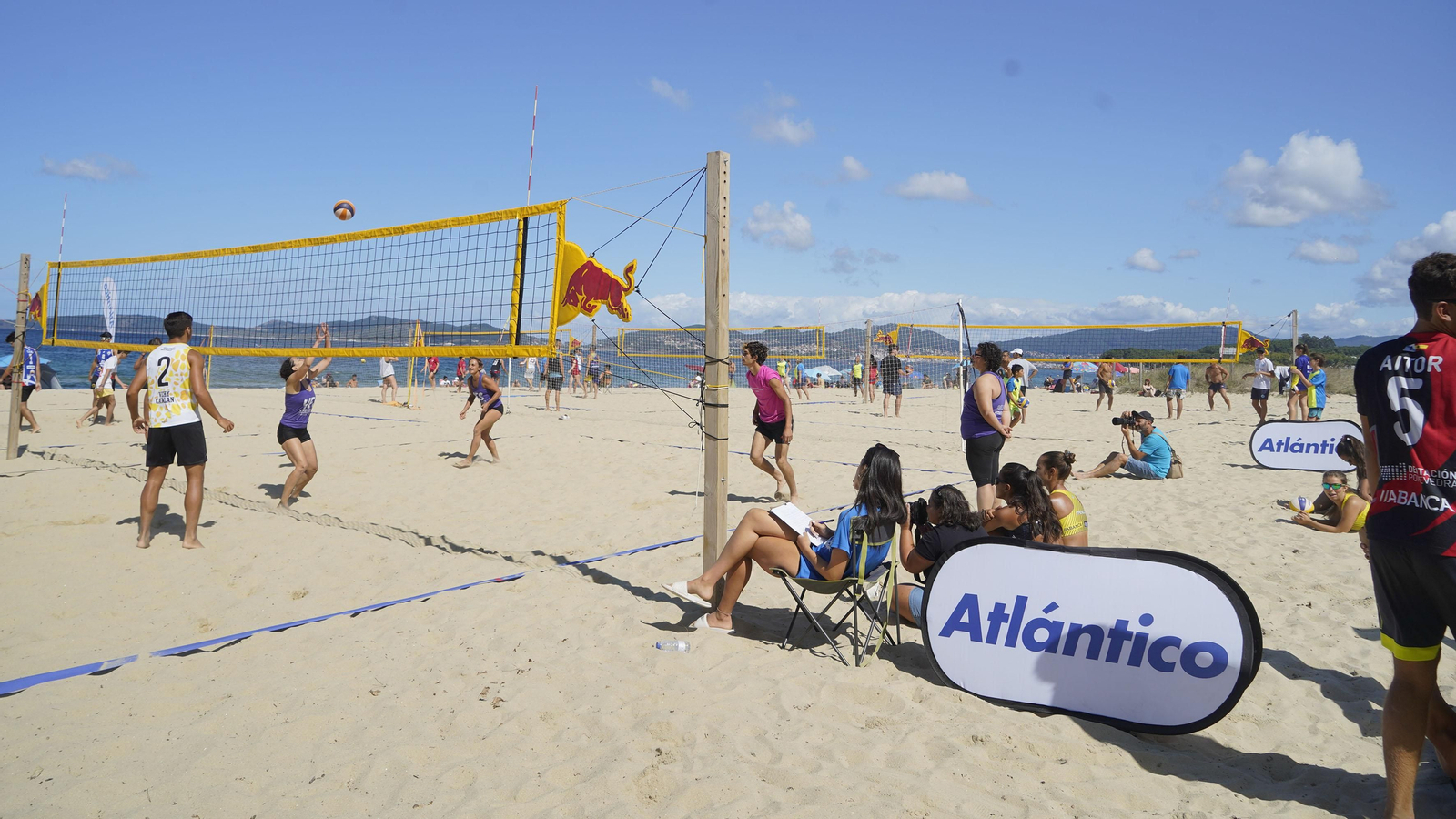 Partido de voley playa en Samil en el Torneo Atlántico.