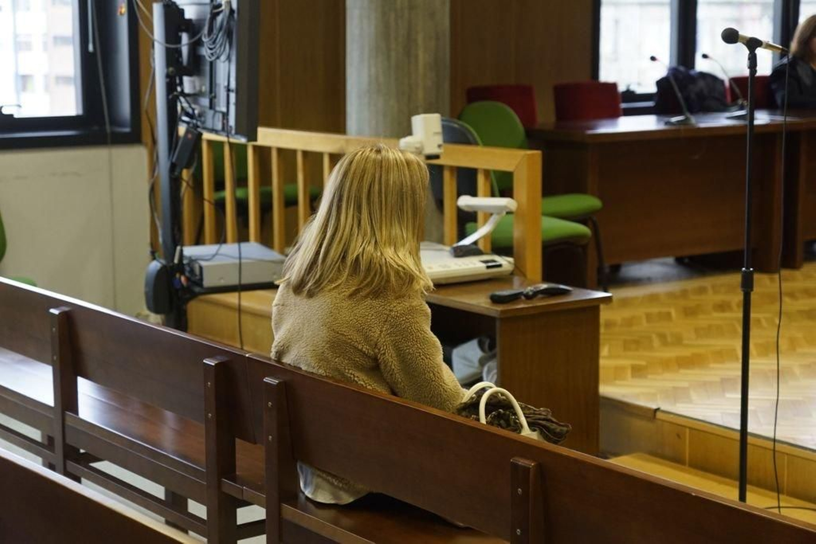 La acusada, juzgado el mes pasado en el mes de febrero, dijo que actuó a petición de su hija.