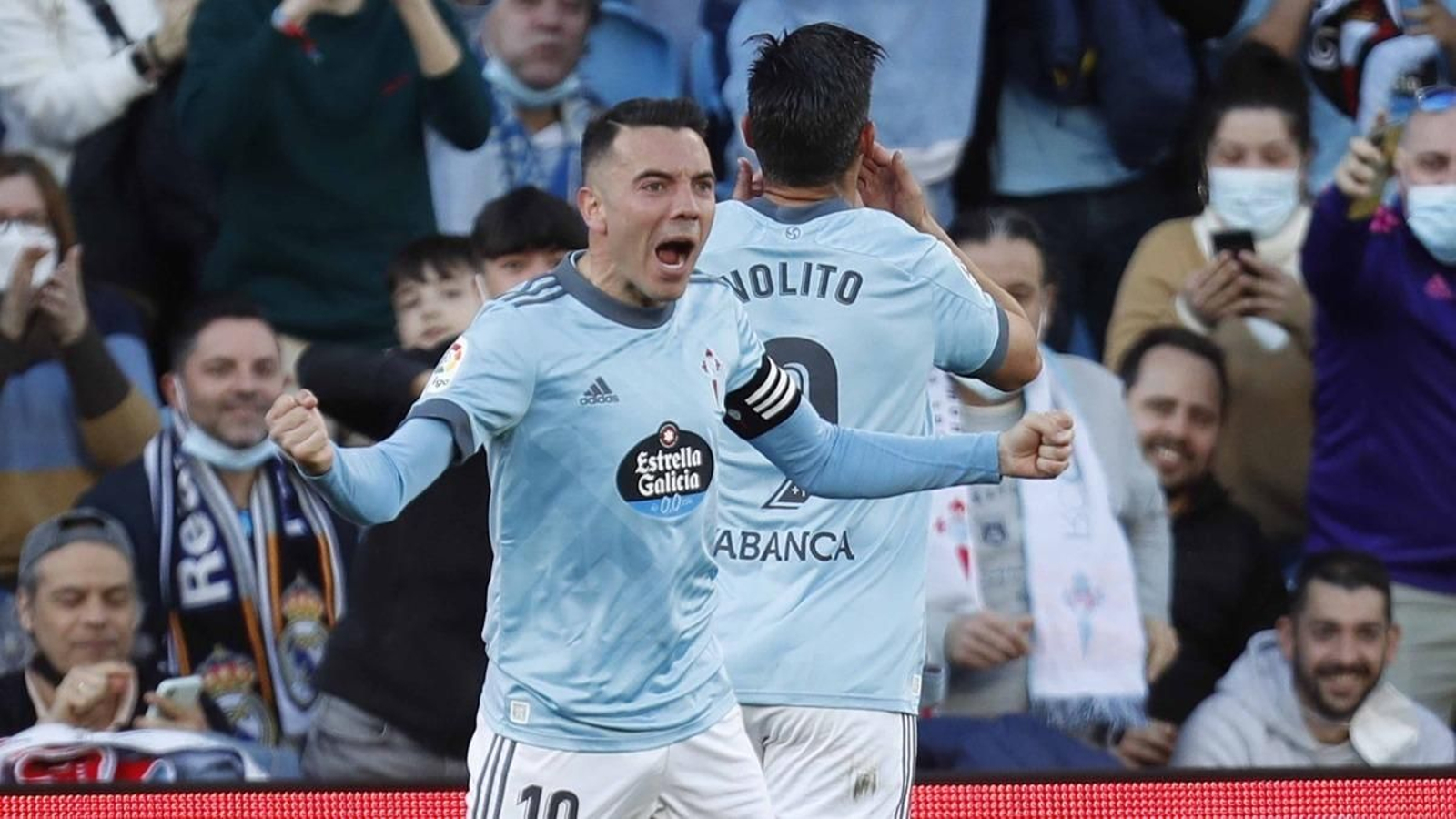 Iago Aspas celebra un gol en el partido de ayer.