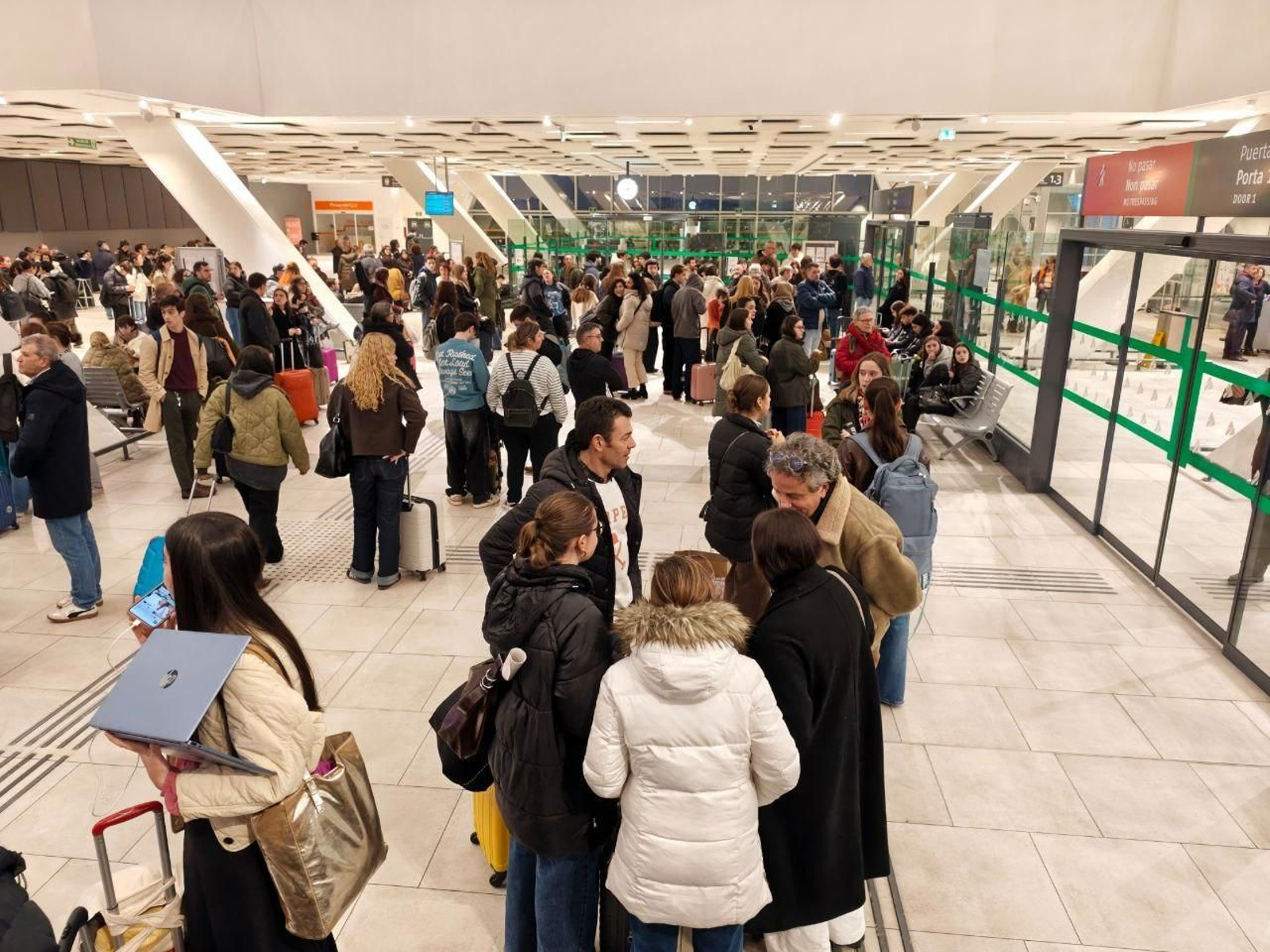 Galería | Los trenes de Vigo recuperan la normalidad