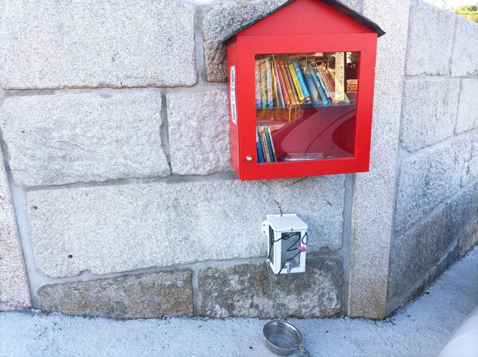 Minibiblioteca en Mende.