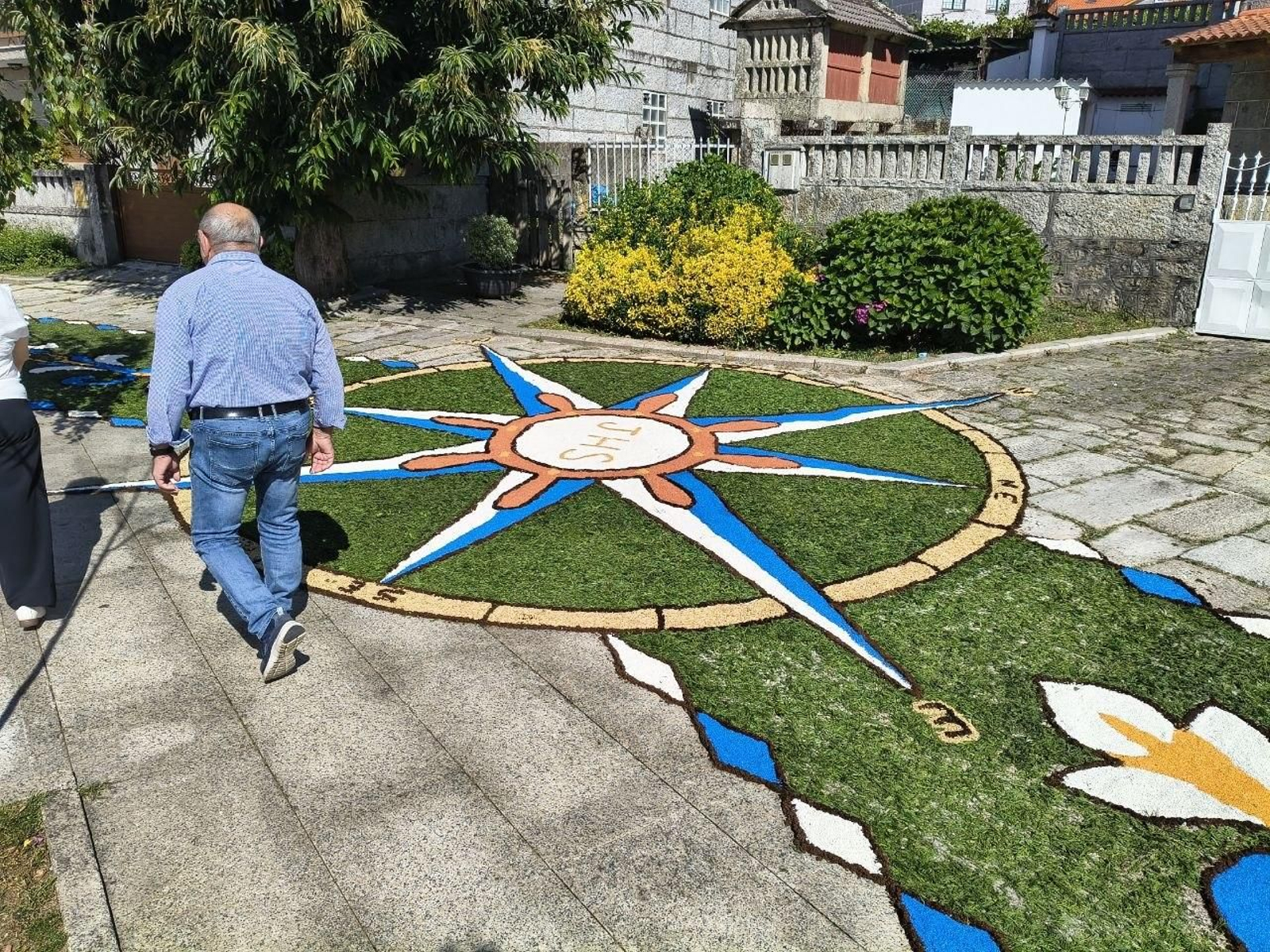 Alfombras florales en Combarro.