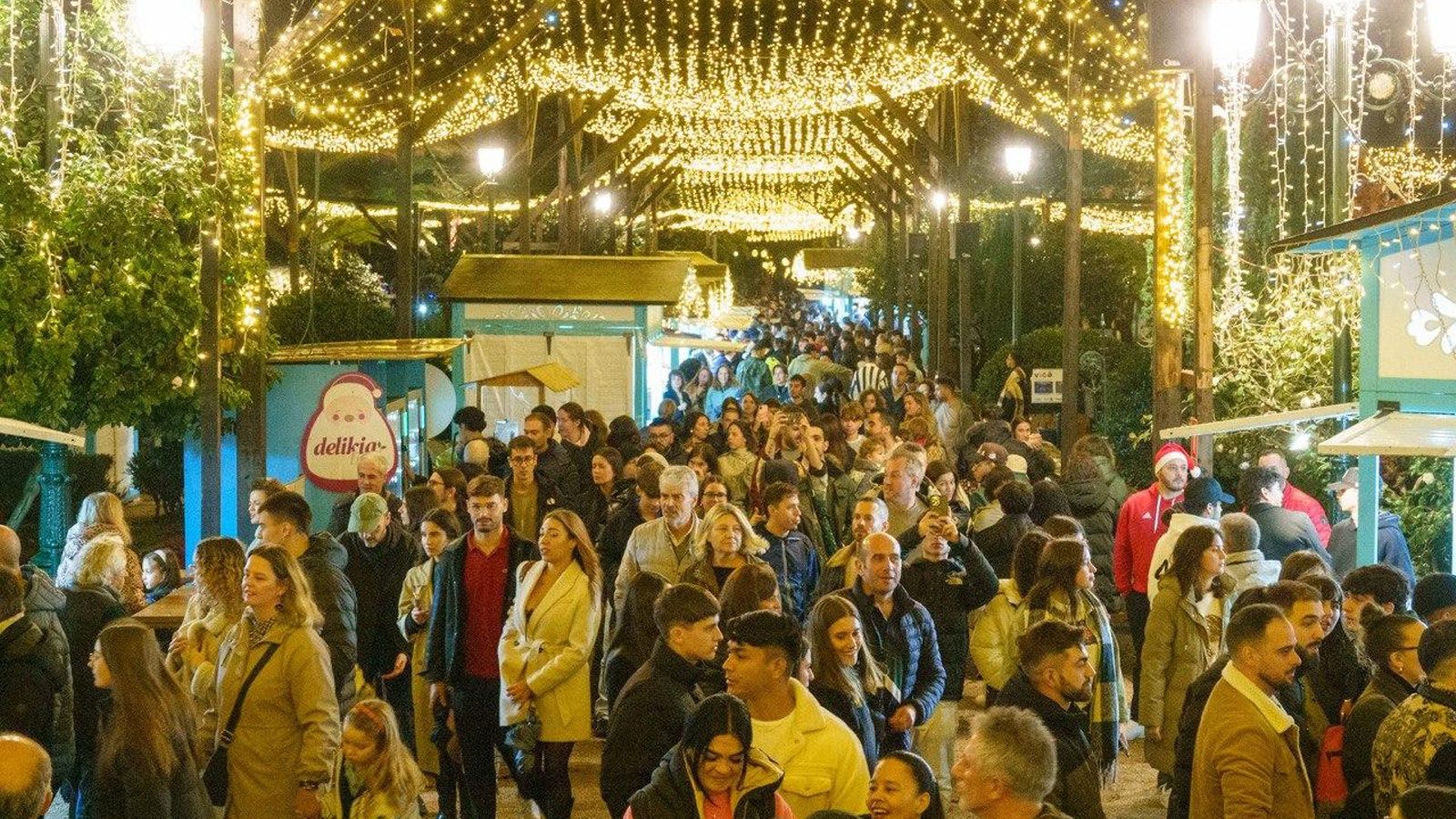 Galería | Vigo se ilumina con las luces de Navidad 2025