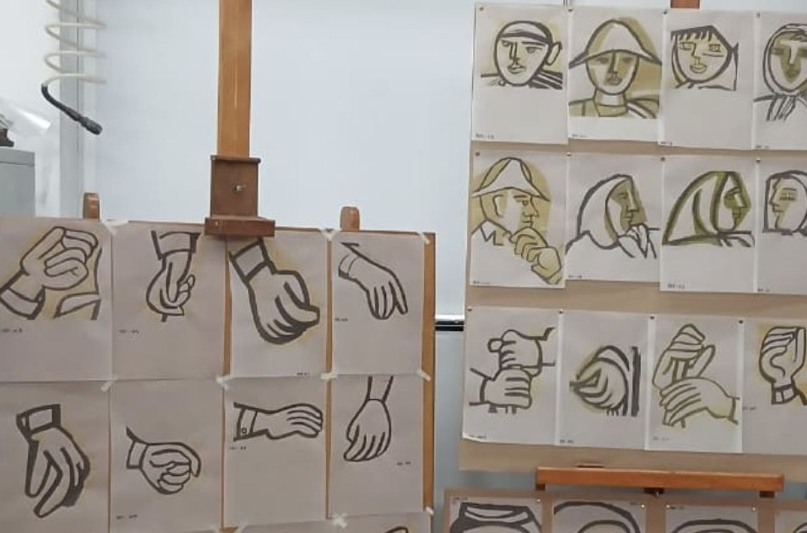 Algunos de los azulejos restaurados