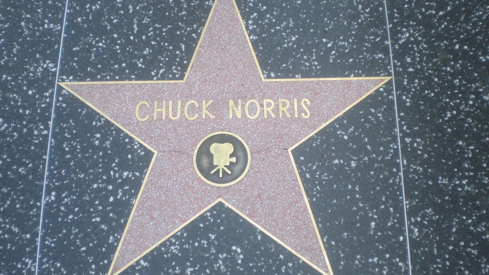 Estrella de Chuck Norris en el Paseo de la Fama en Hollywood.