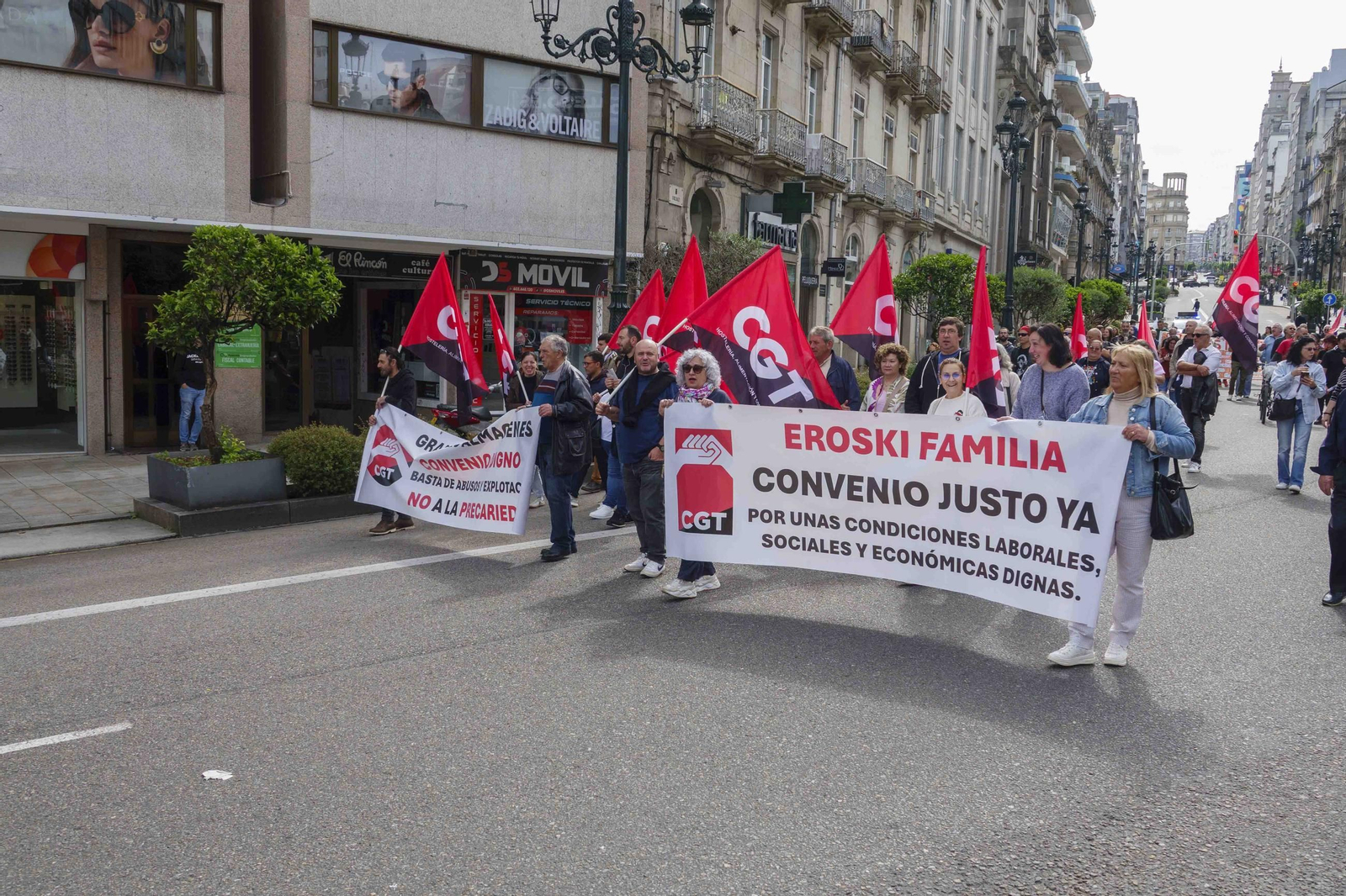 Galería | Jornada de reivindicaciones por el Día del Trabajador en Vigo