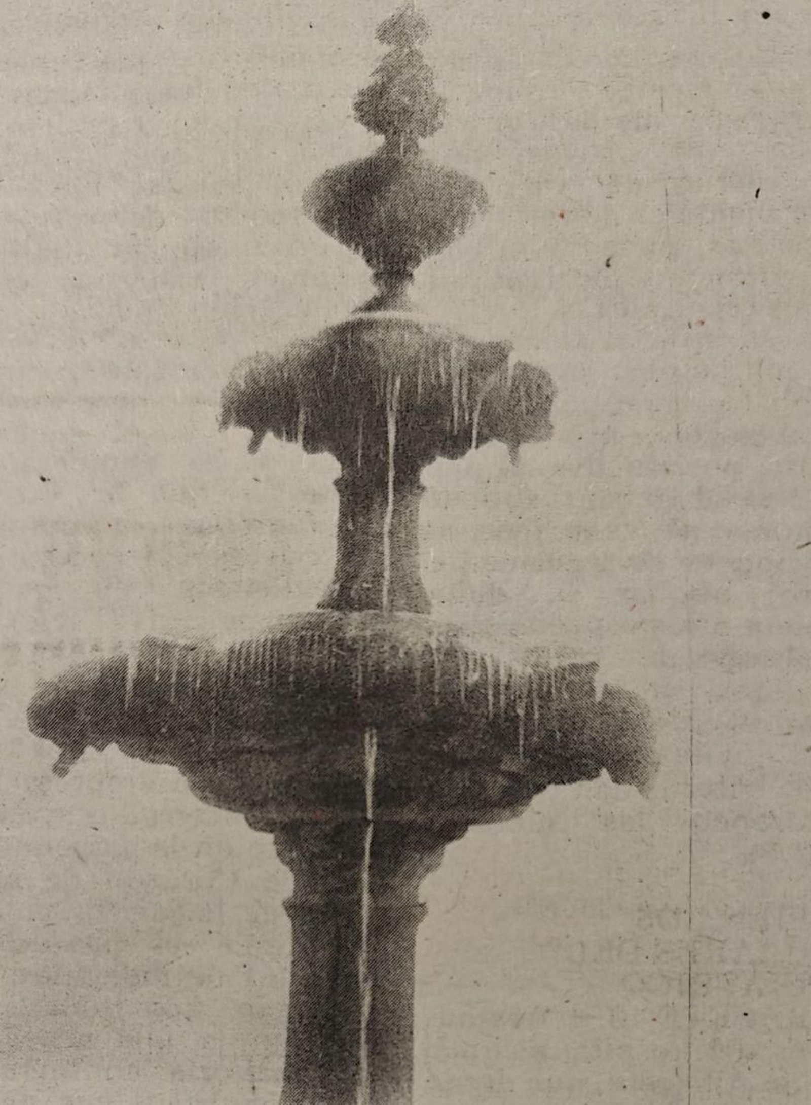 Fuente de Obispo Cesáreo, helada.