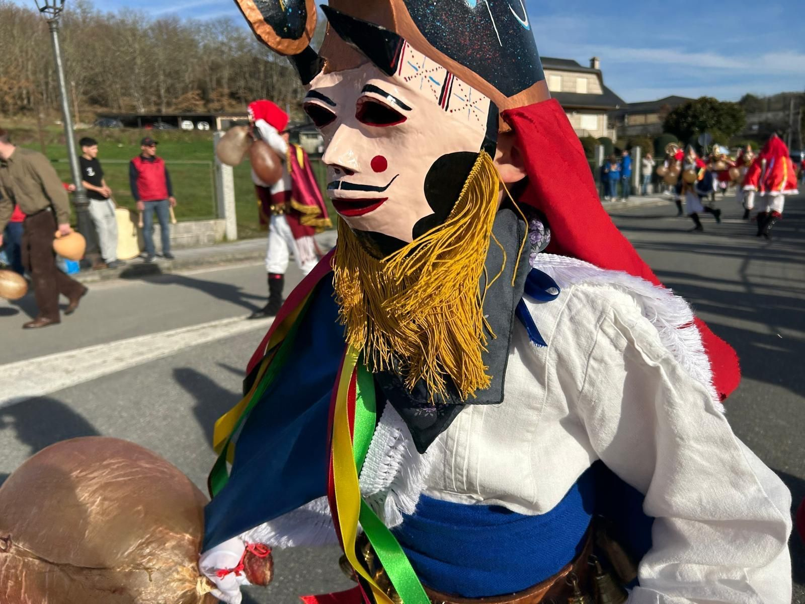 A Veiga culmina el Entroido de la provincia con su gran “Xuntanza”