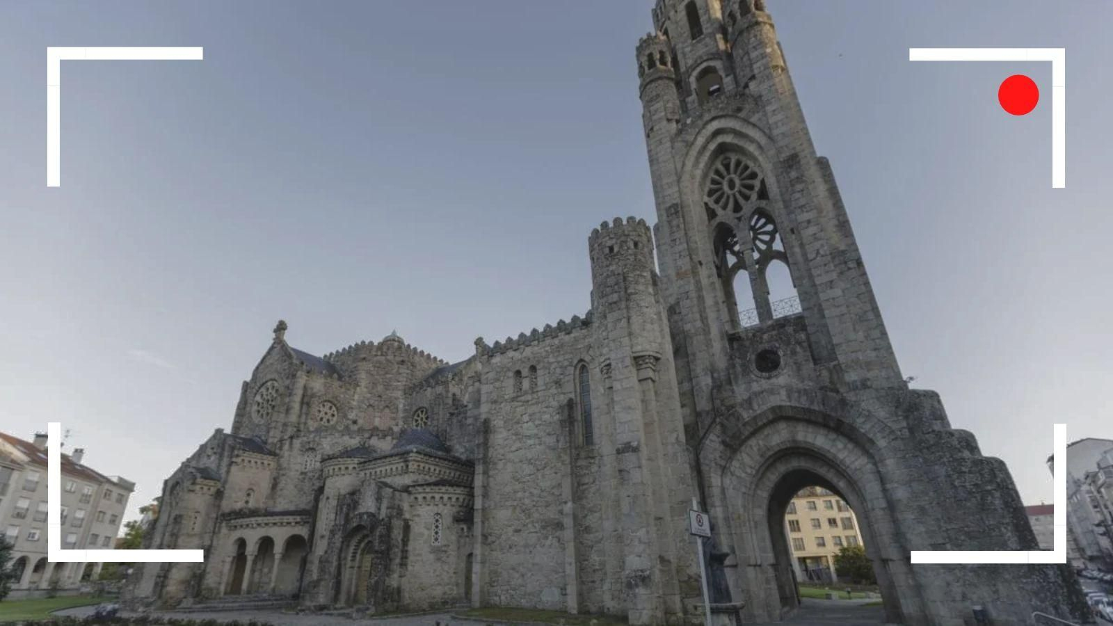 O Carballiño abre la Puerta Santa del templo de la Veracruz para inaugurar su año jubilar
