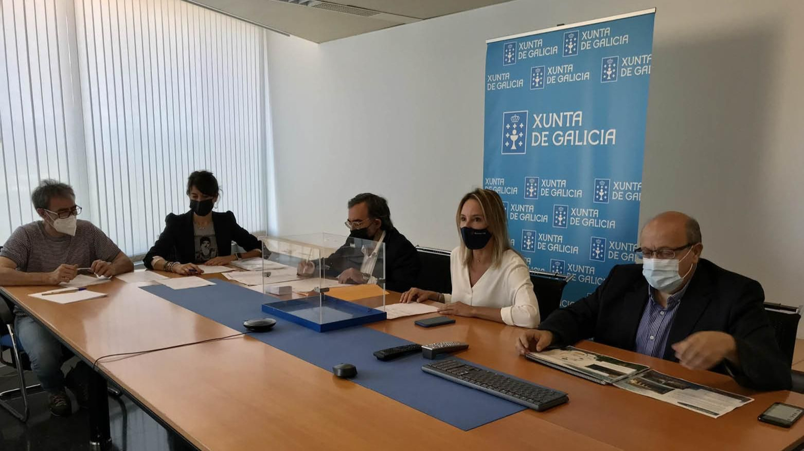 Un momento del sorteo celebrado a puerta cerrada.