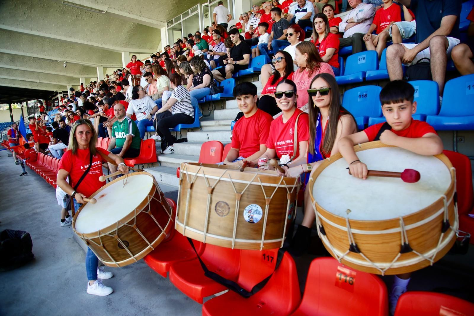 Galería | El Cented Academy conquista la Copa Diputación ante el calor de O Couto