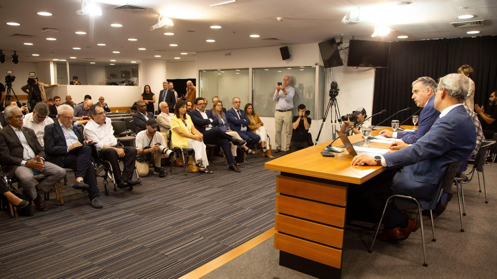 El presidente Yamandú Orsi en la rueda de prensa del viernes, tras el Consejo de Ministros.