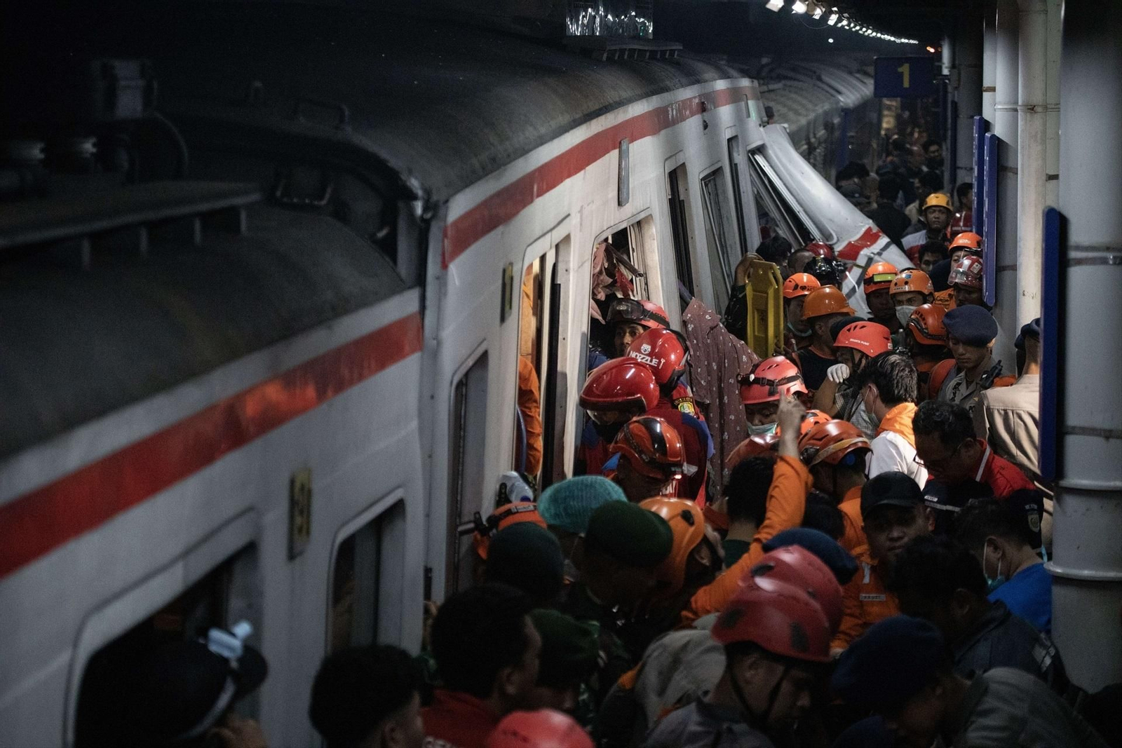 Accidente de tren en Indonesia