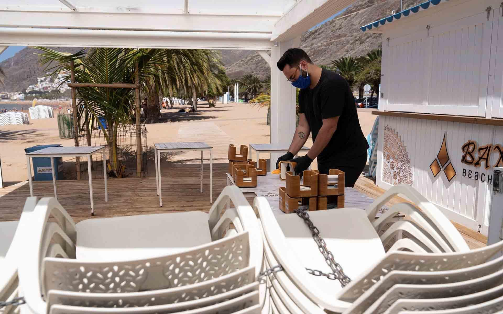 Los viajeros que lleguen desde las Islas Baleares y Canarias no necesitan una PCR negativa para entrar a Países Bajos ni deben someterse a una cuarentena al llegar. EFE/Miguel Barreto/Archivo