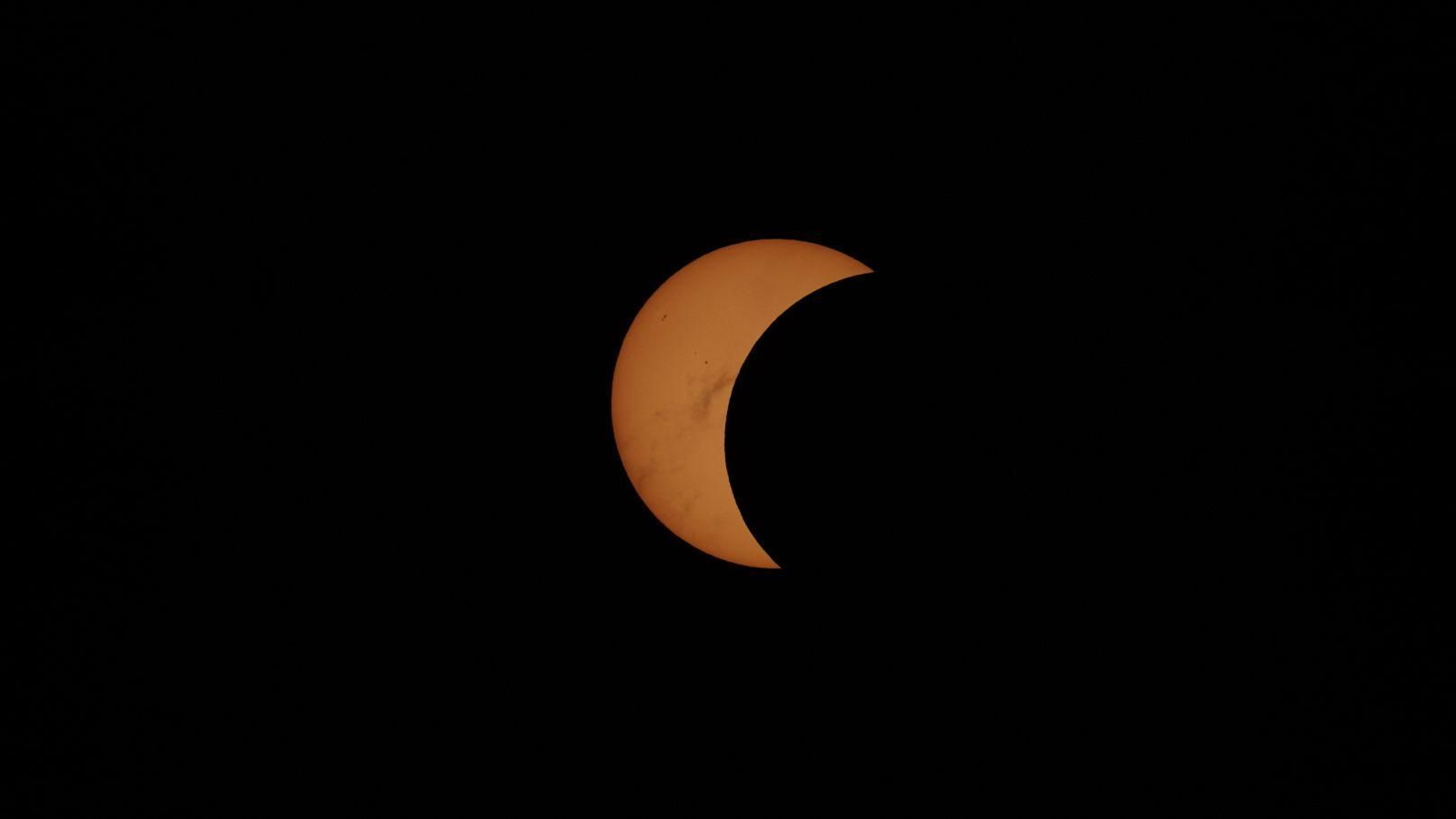 Aspecto del eclipse total vivido desde la provincia