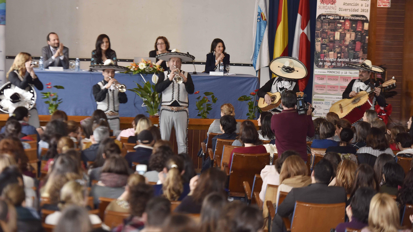 La Federación de Anpas Surgapa contó con mariachis en la inauguración de sus jornadas.