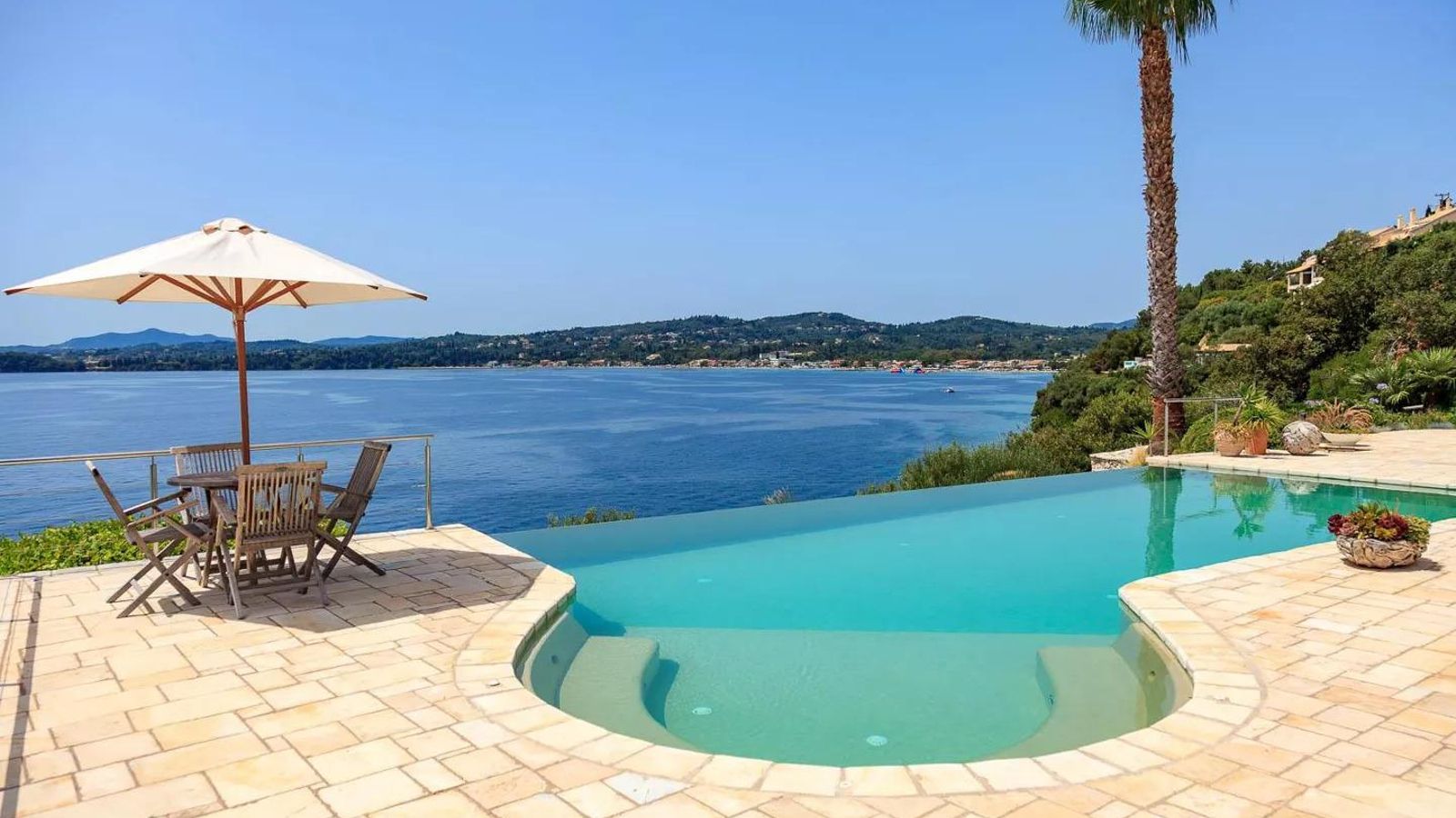 La propiedad cuenta con magníficas vistas al mar