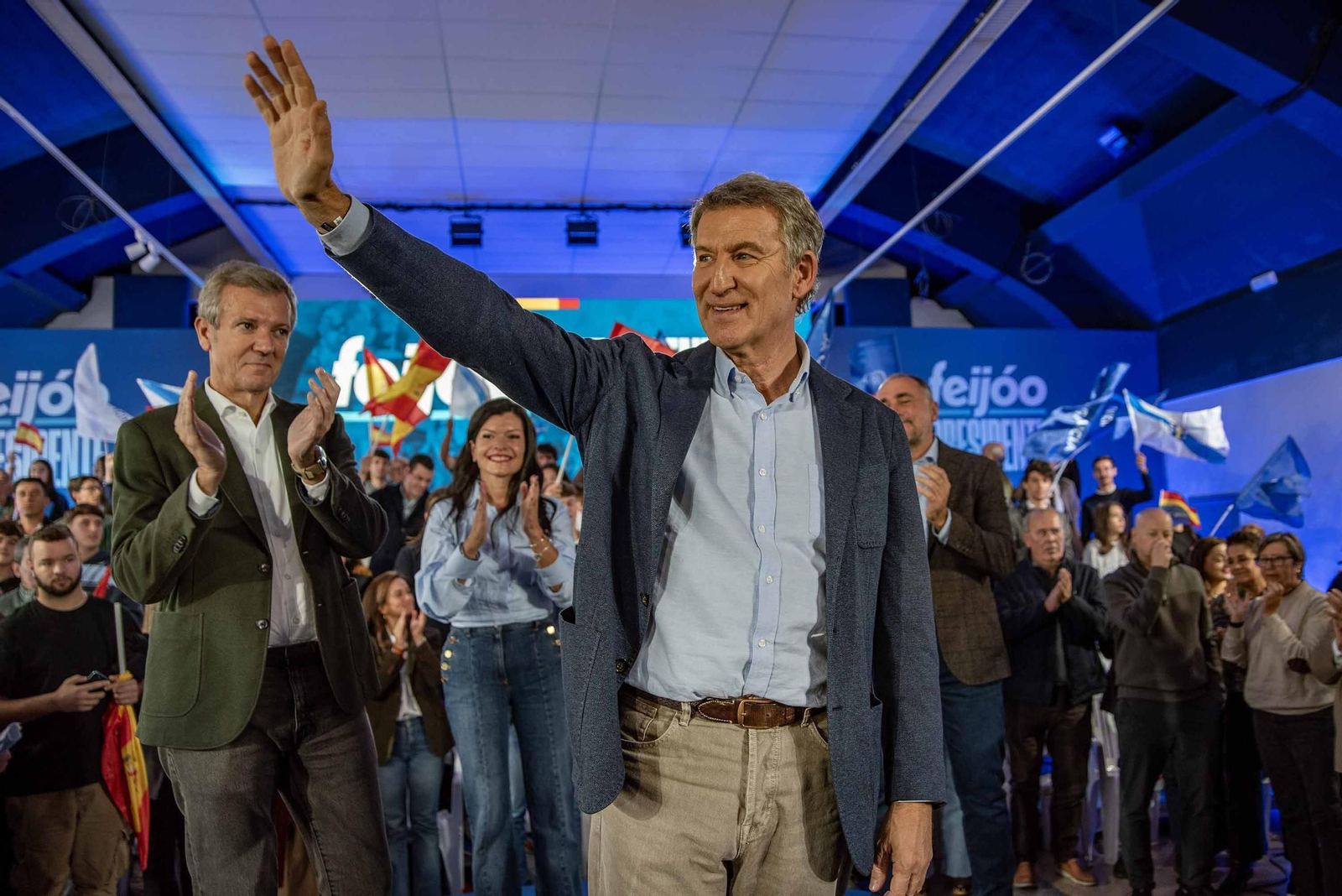 Galería | Feijóo hace parada en Vigo con la precampaña electoral del 29-N