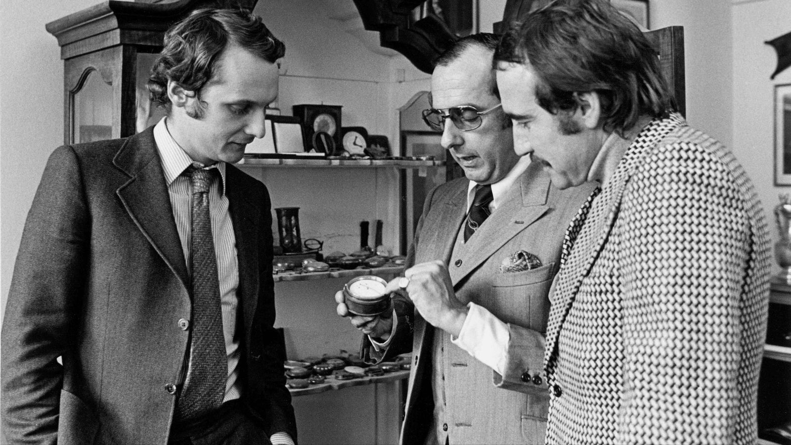 Jack Heuer se reunió con los pilotos Niki Lauda y Clay Regazzoni tras la firma del histórico acuerdo entre Heuer y la Scuderia Ferrari