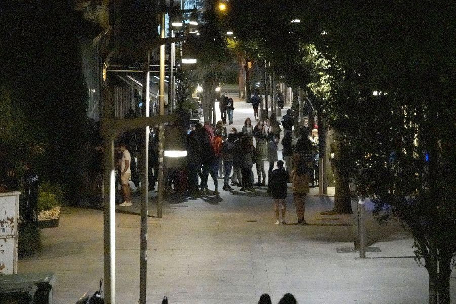 Primera noche sin estado de alarma en Vigo _ Vicente 28